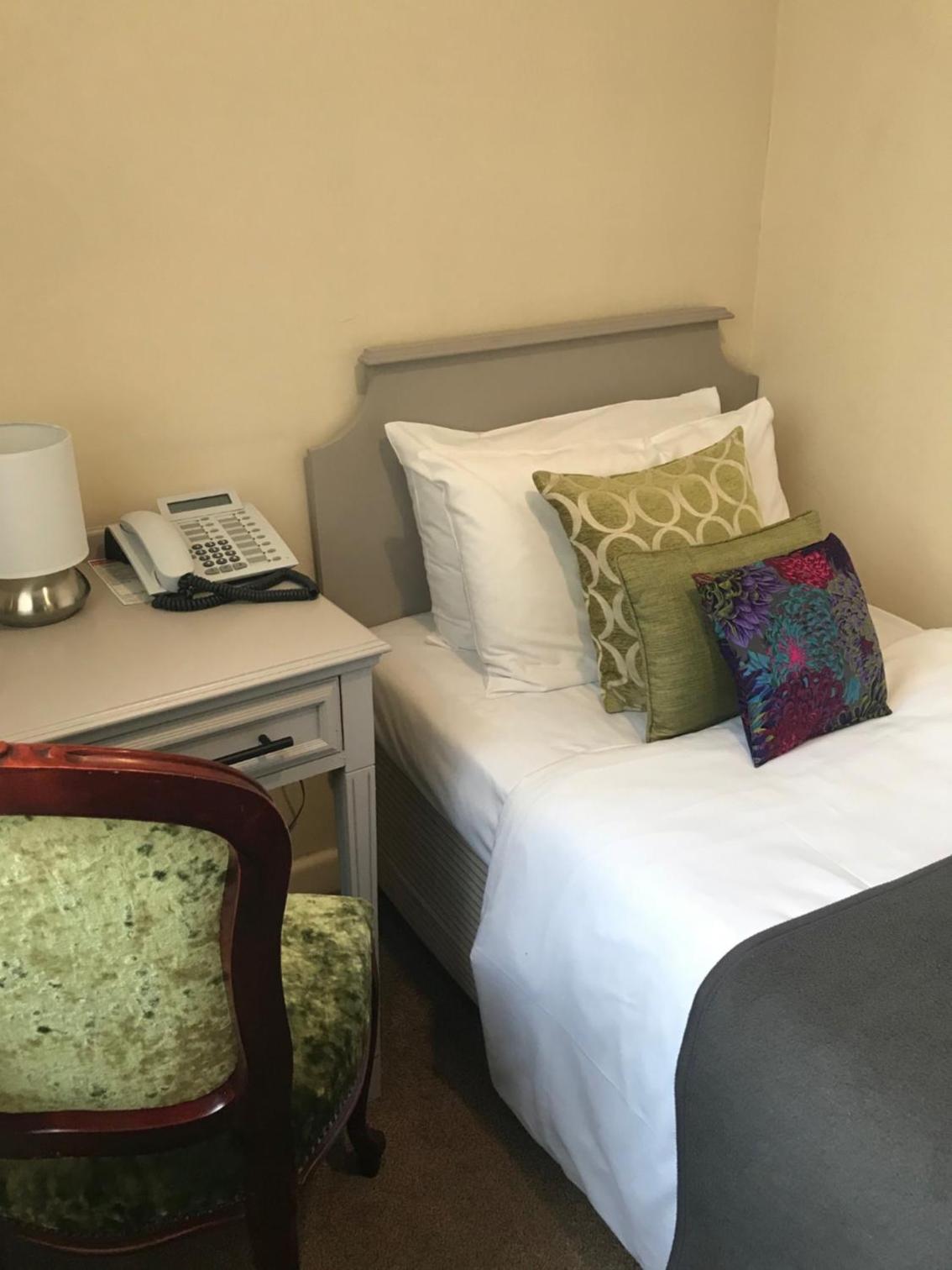 Standard Single Room photo 2