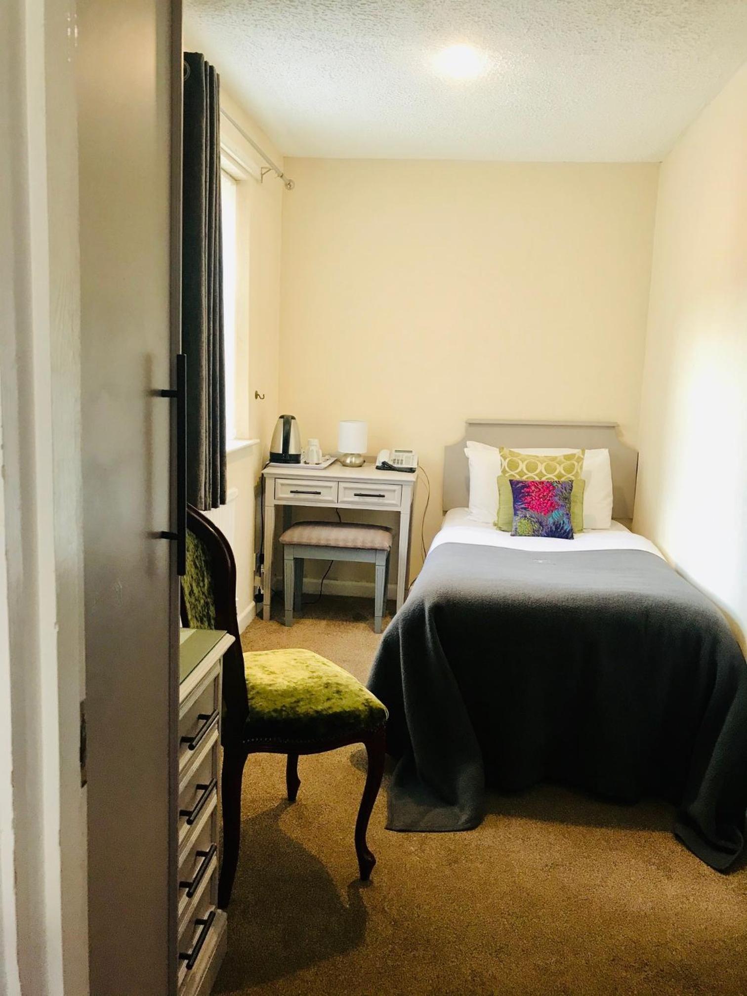 Standard Single Room photo 3