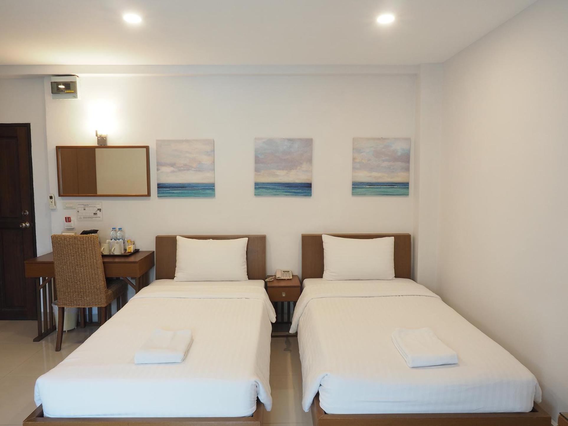 Superior Twin Room - Photo 8