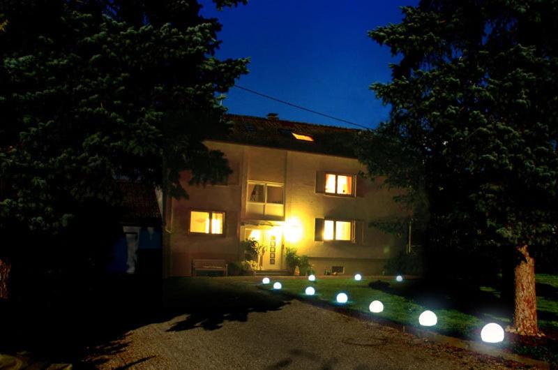 Three-Bedroom Apartment with Terrace photo 2