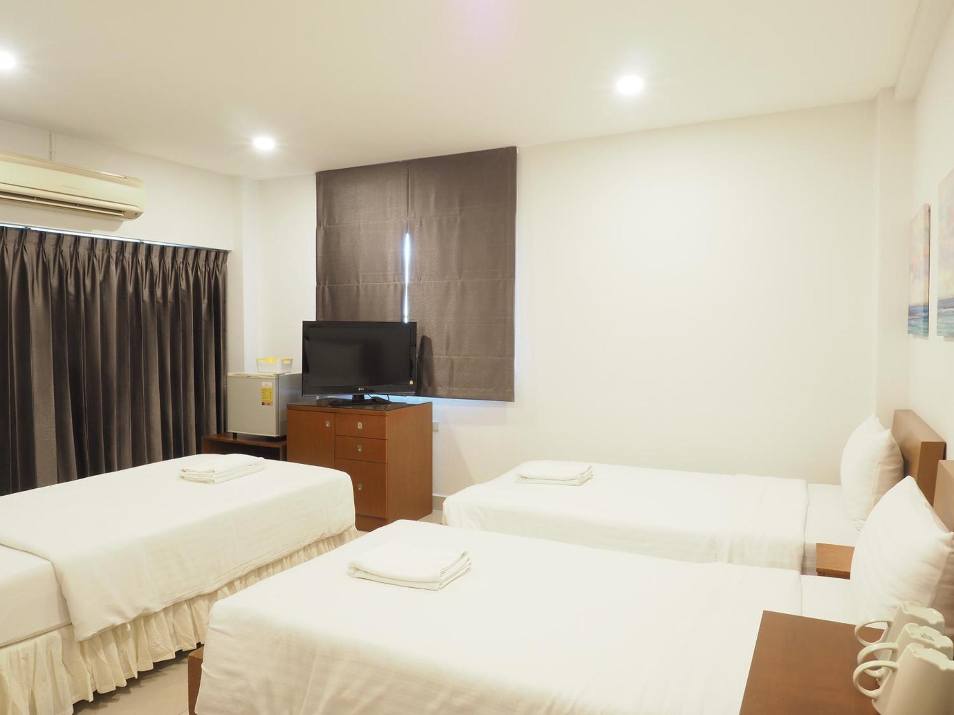 Superior Triple Room - Photo 1