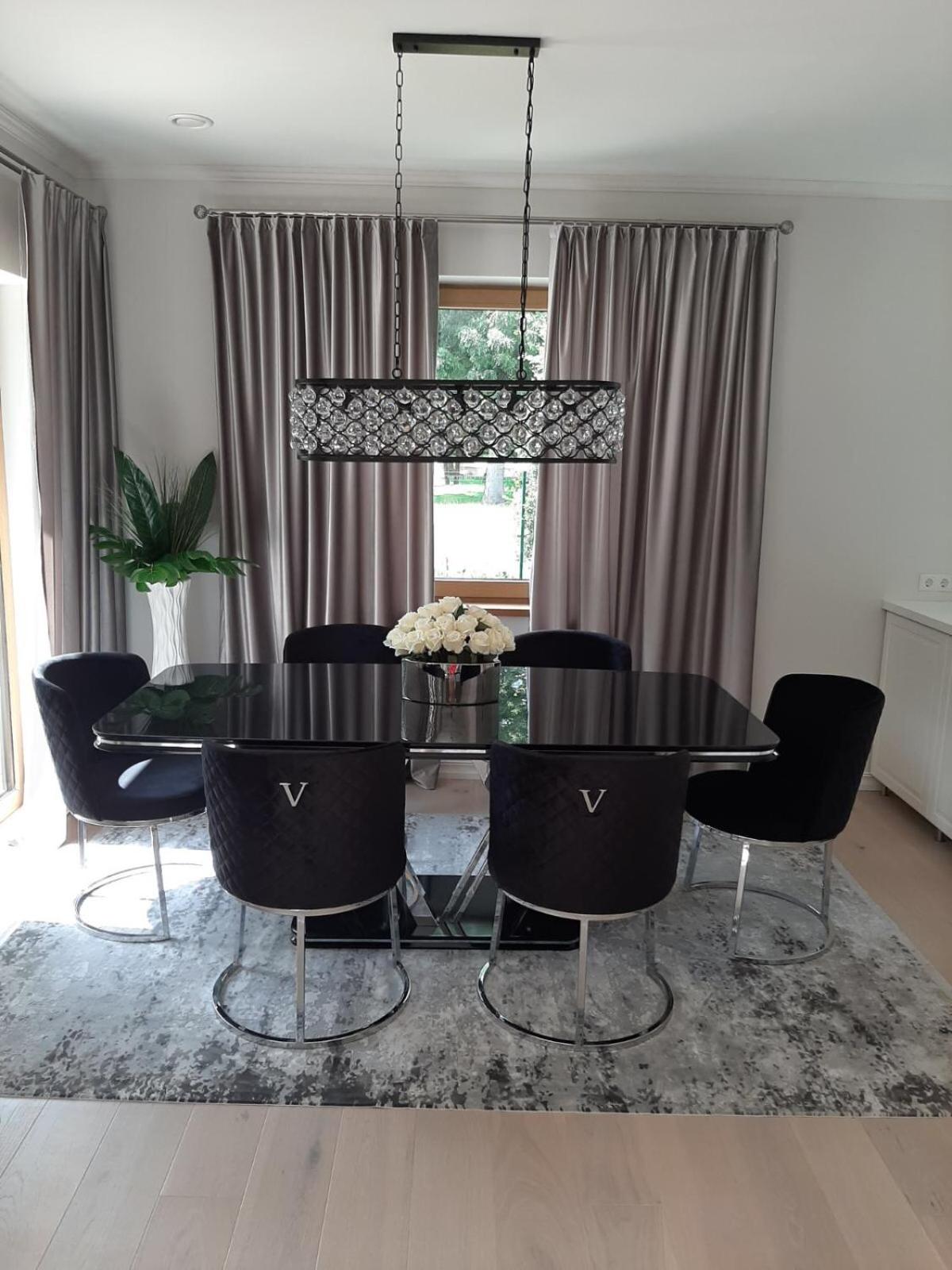 Villa photo 1