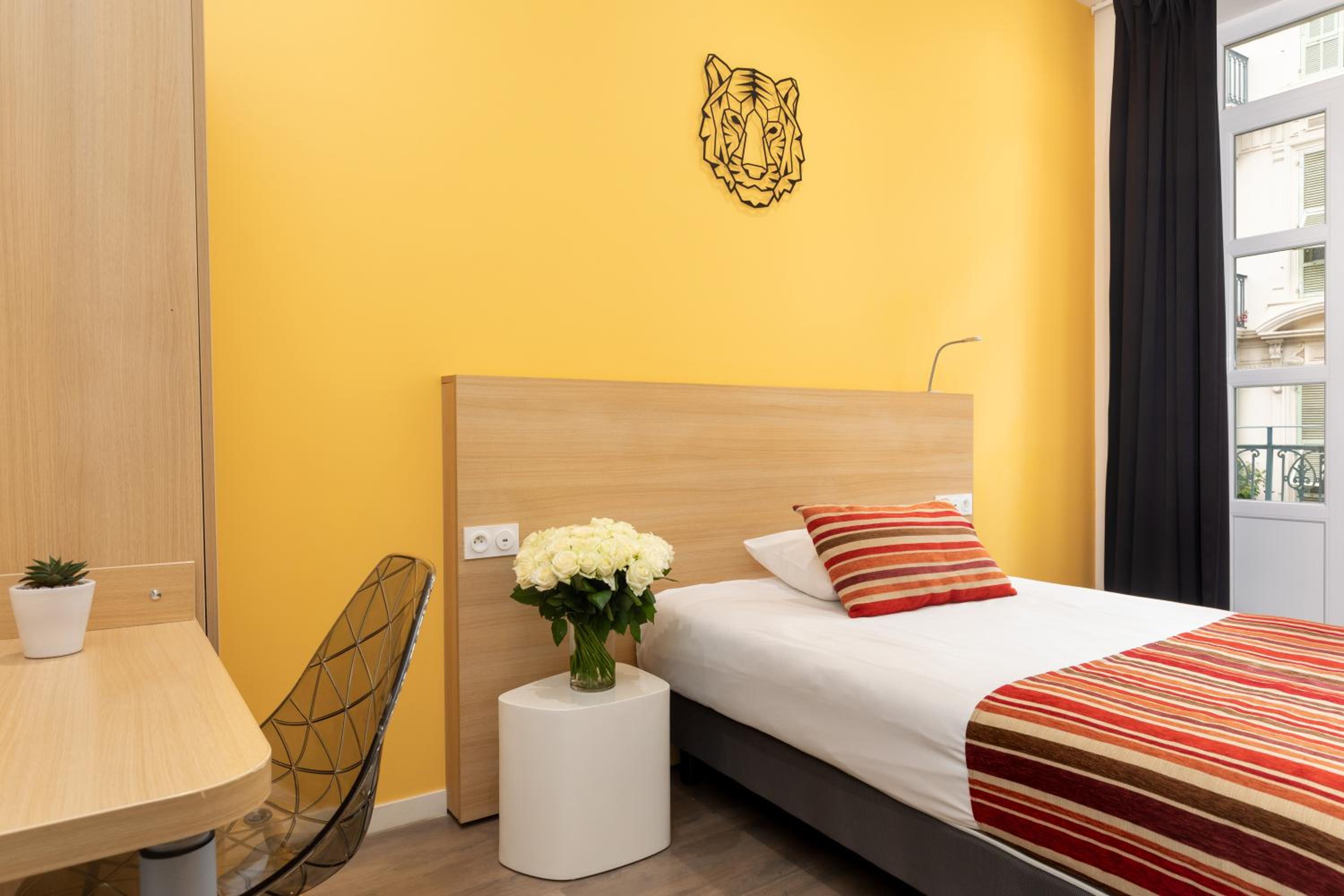 Deluxe Single Room