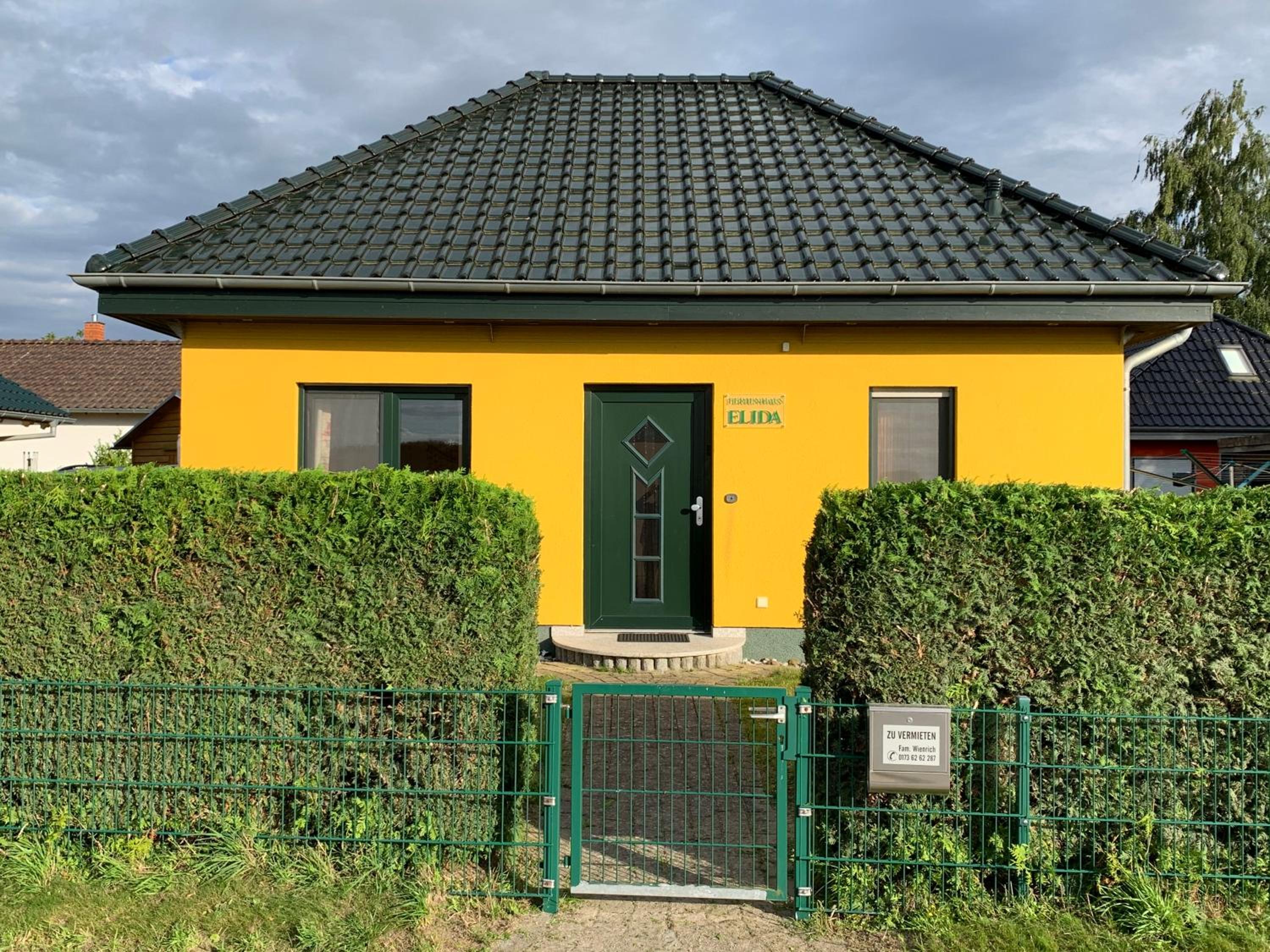 Two-Bedroom House photo 2