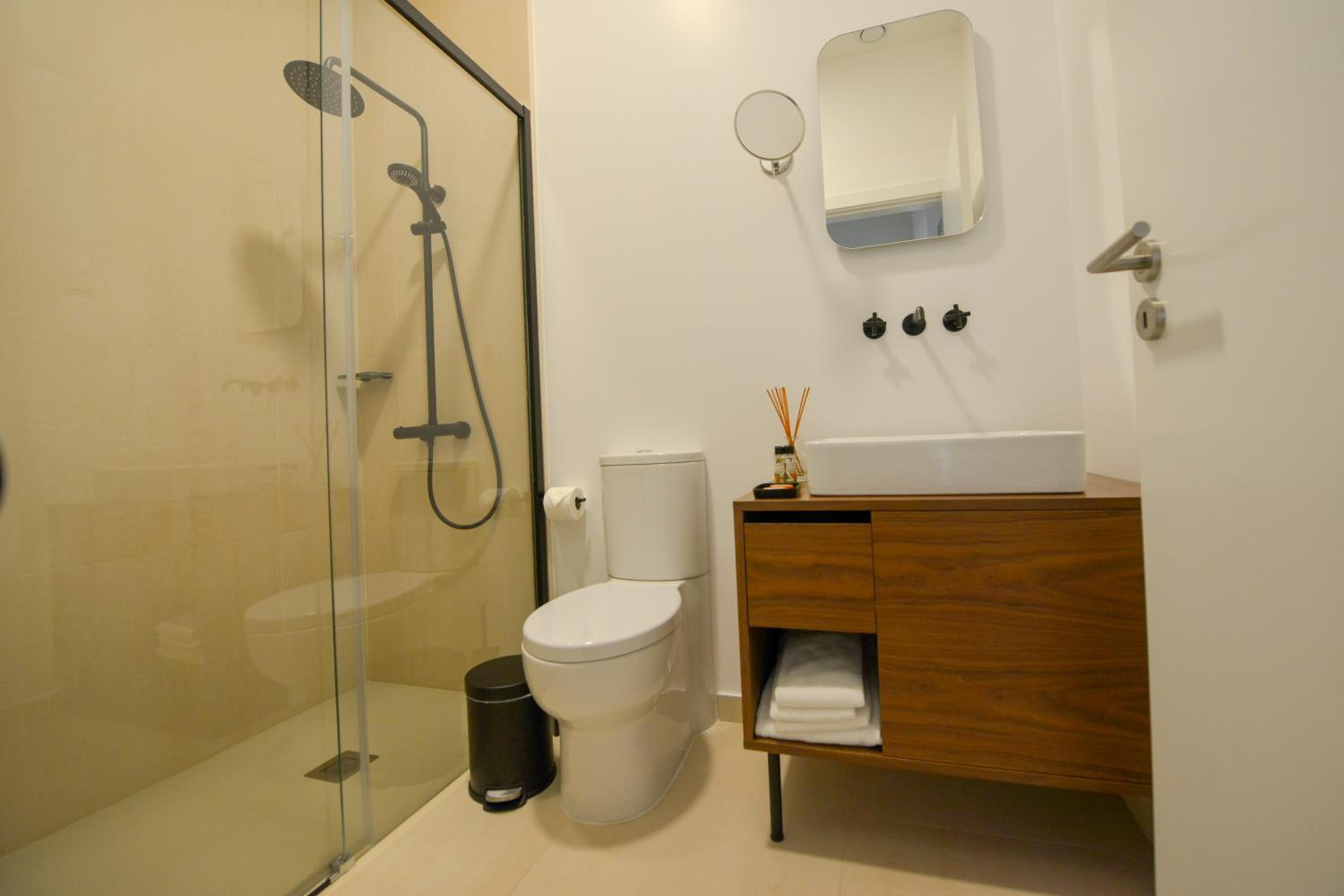 Deluxe Double Room - Photo 3