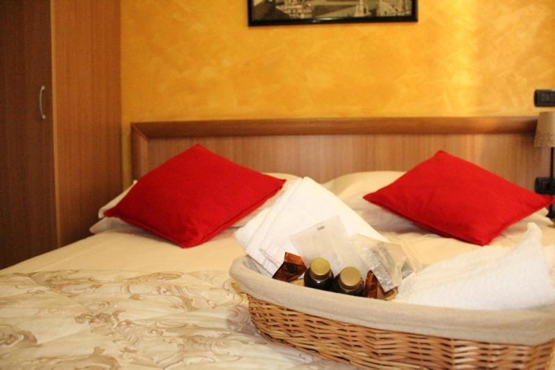 Economy Double Room - Photo 1