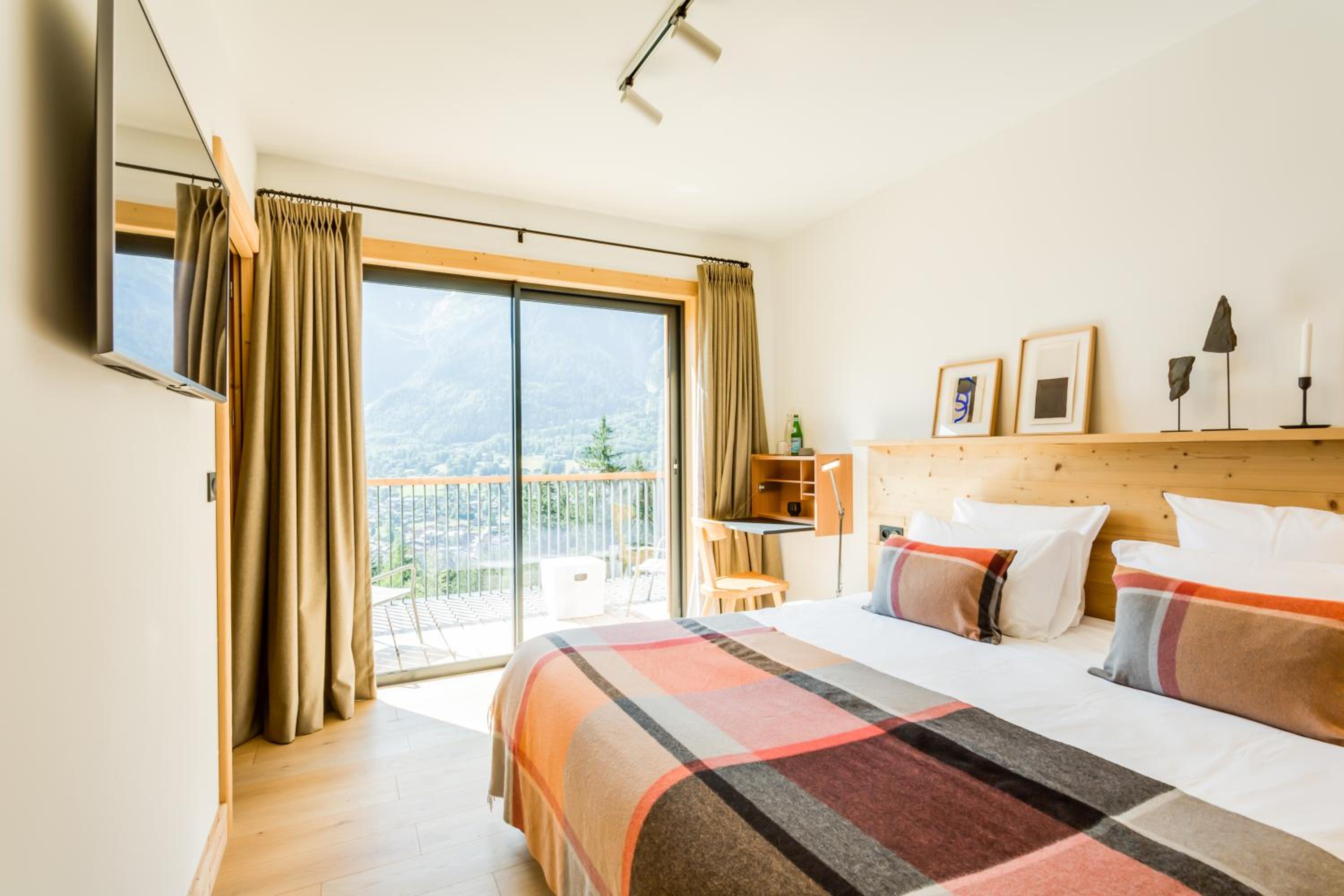 King Room with Mountain View photo 1