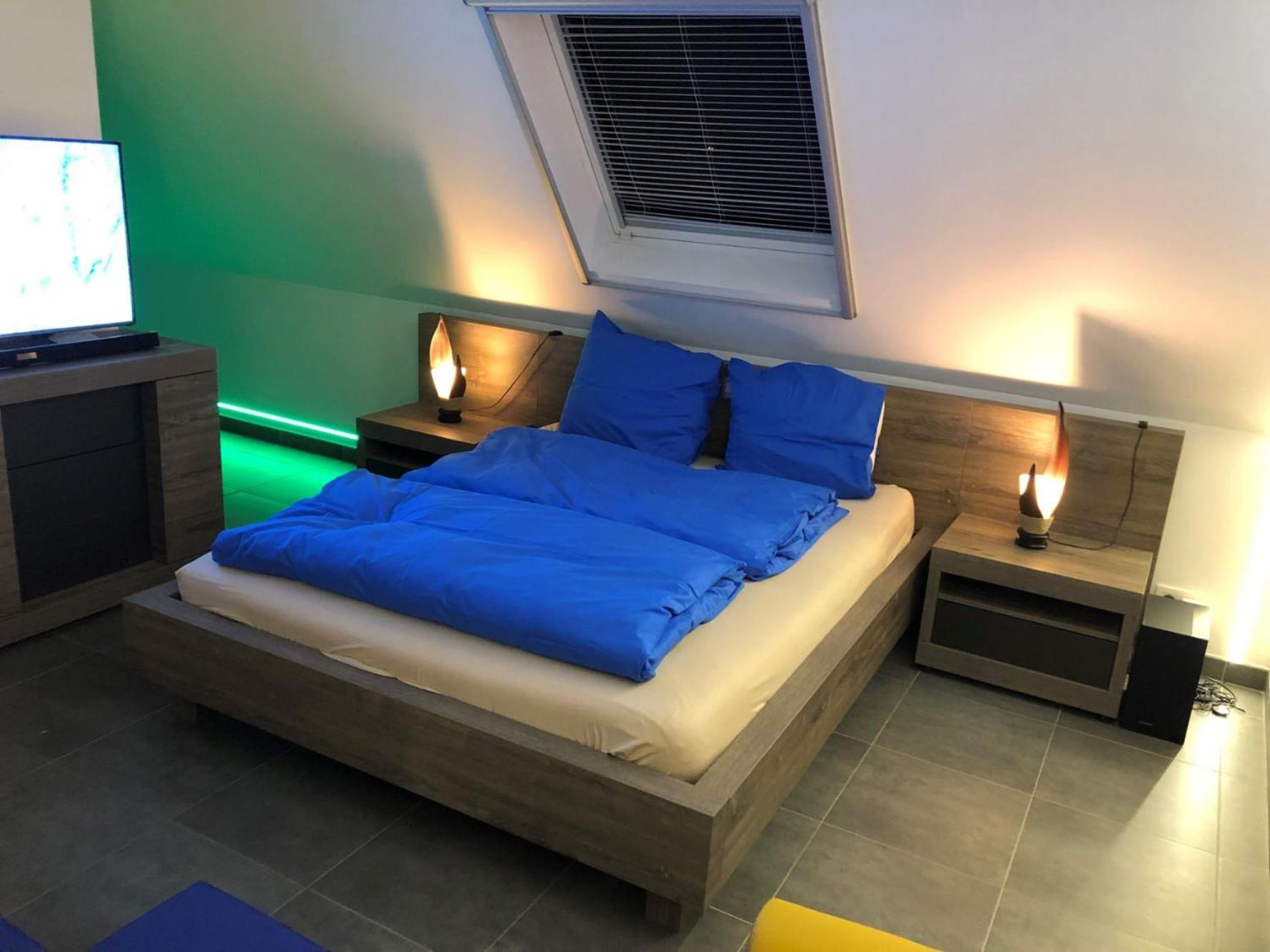 Deluxe King Room photo 3