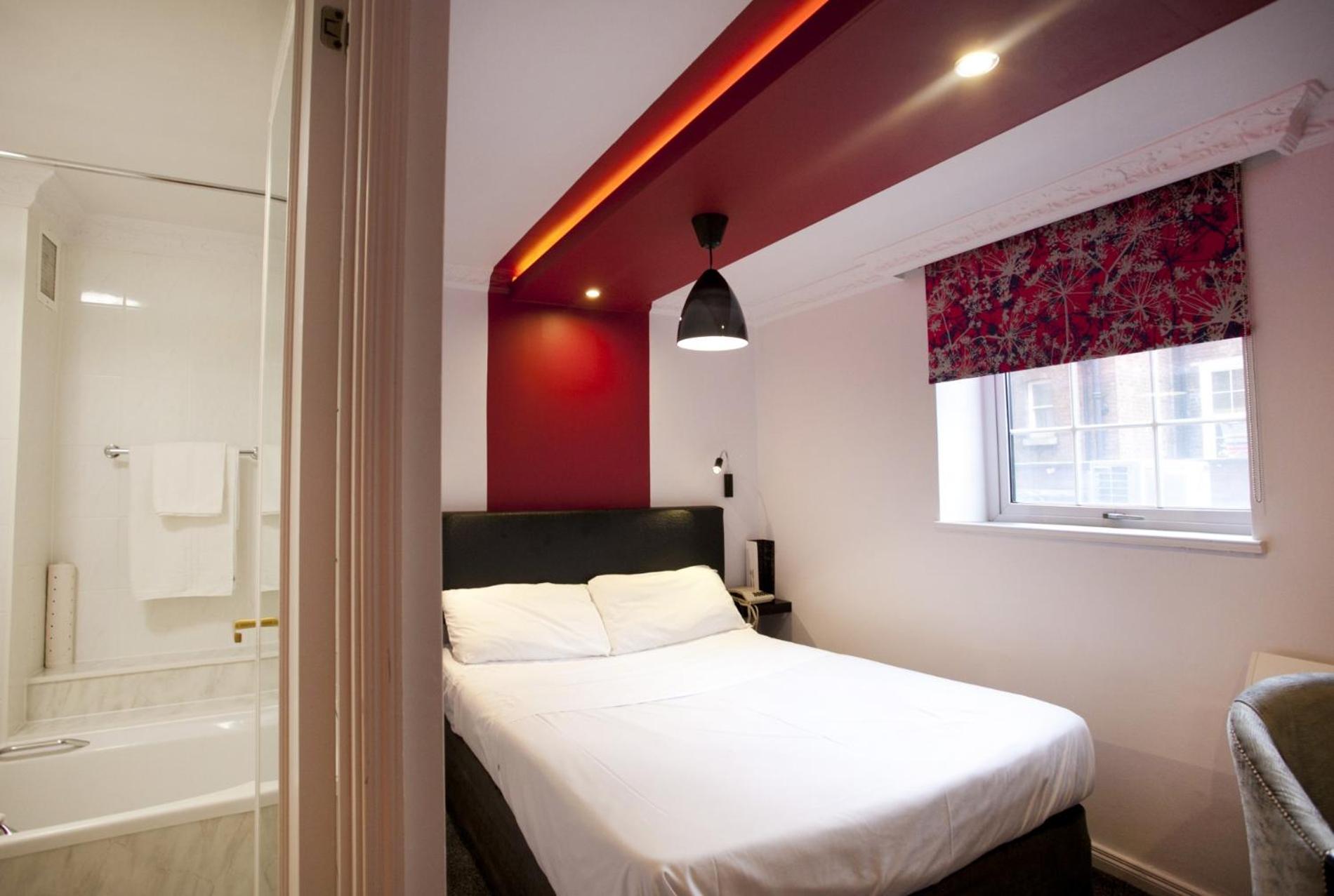 Small Double Room - Non-Smoking - Photo 4