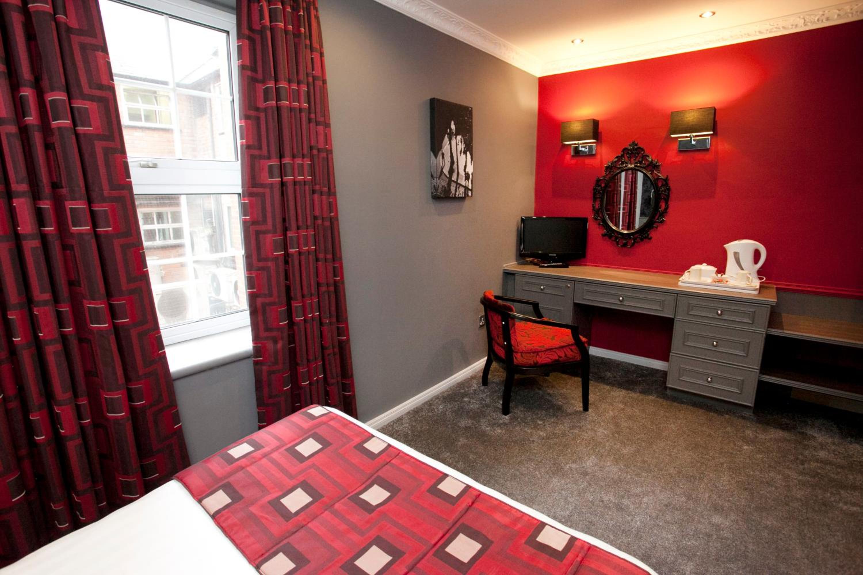 Standard Double Room - Non-Smoking - Photo 5