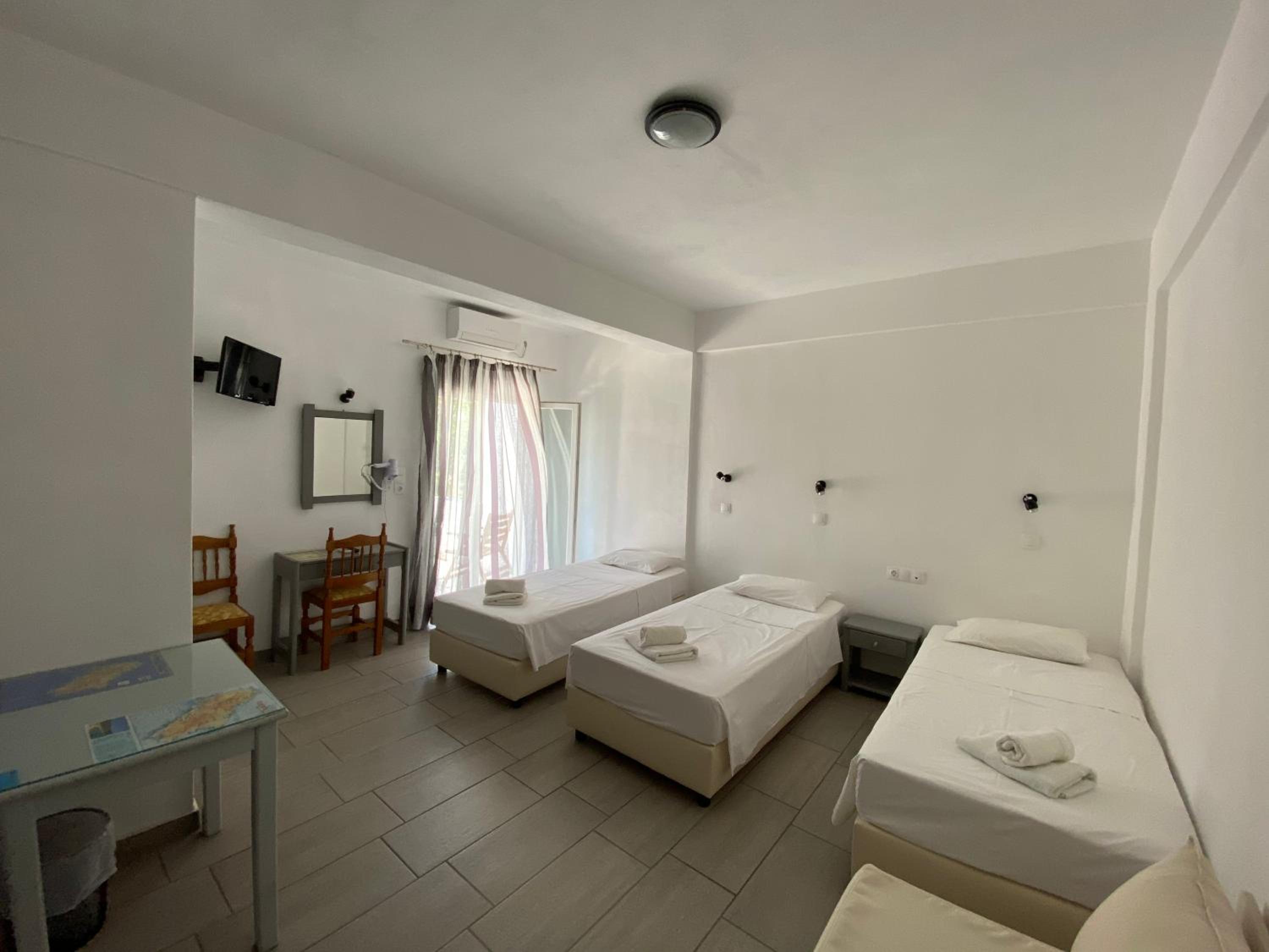 Apartment (3-4 Adults) photo 2