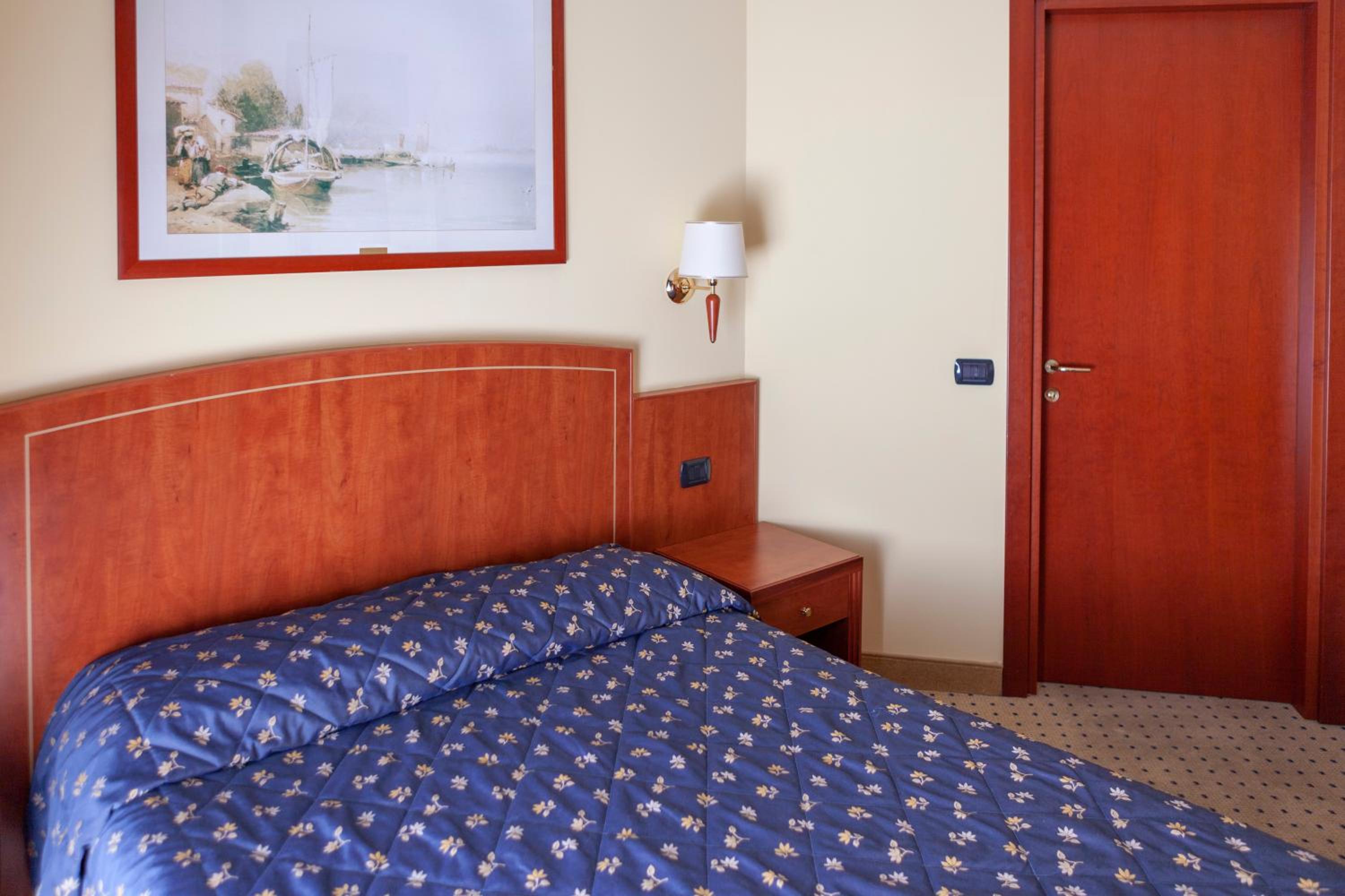 Basic Double Room - Photo 5