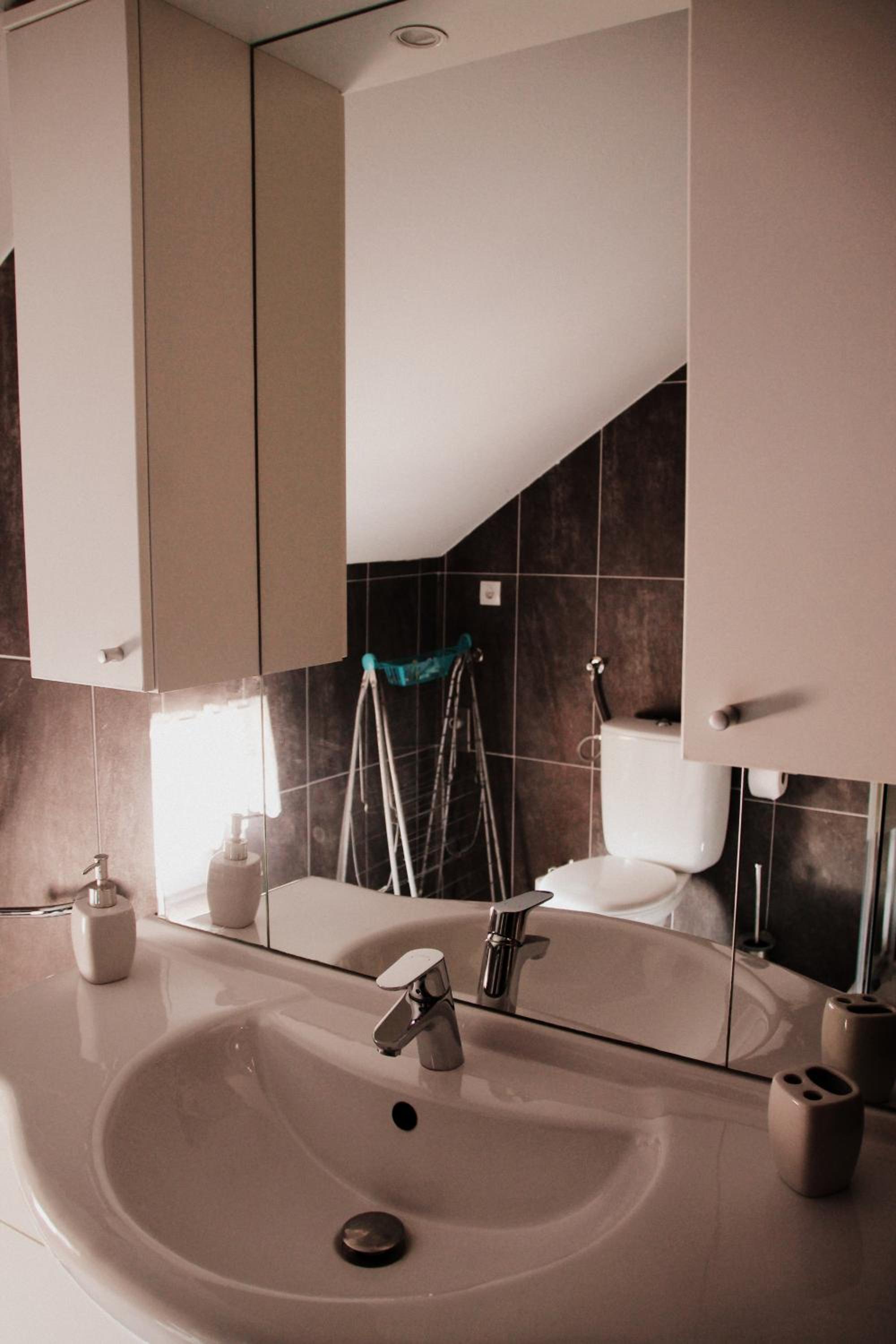 Apartment with Sea View - Photo 11
