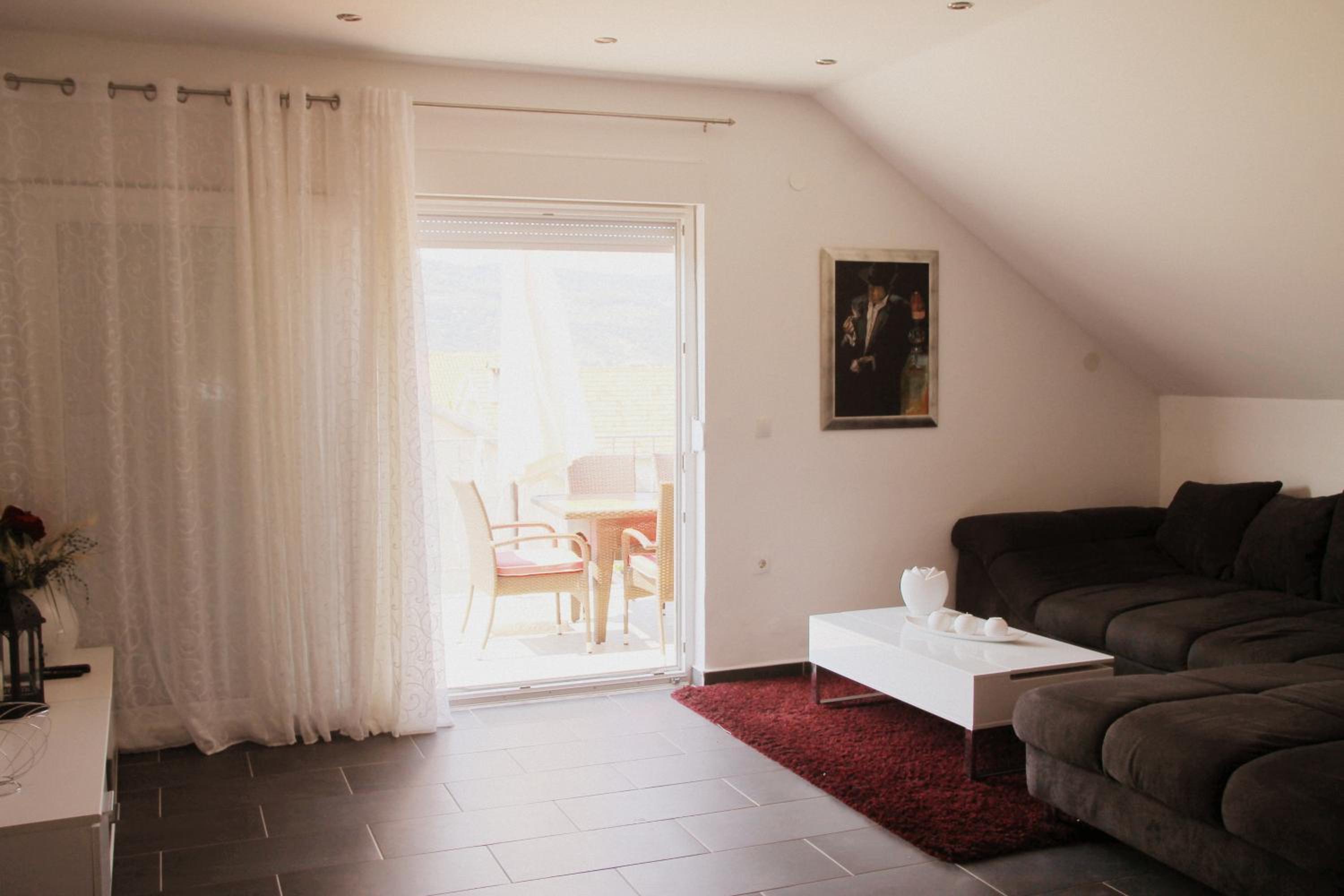 Apartment with Sea View - Photo 29