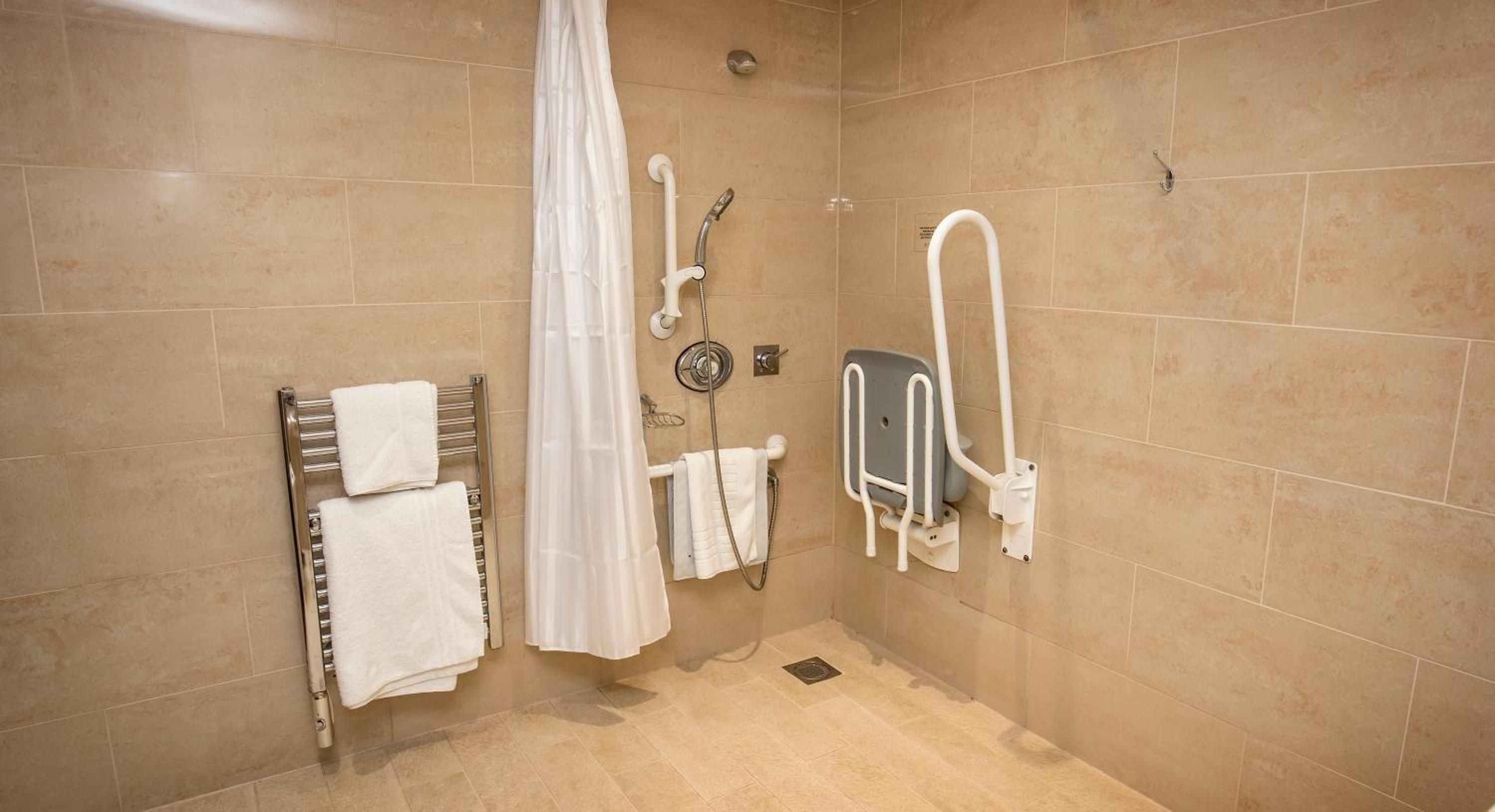 Double or Twin Room - Disability Access - Photo 4