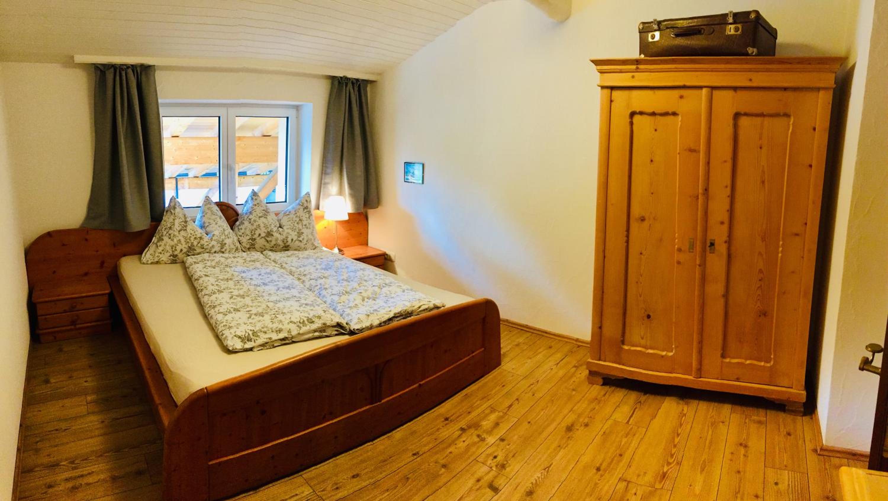 Apartment with Mountain View photo 1