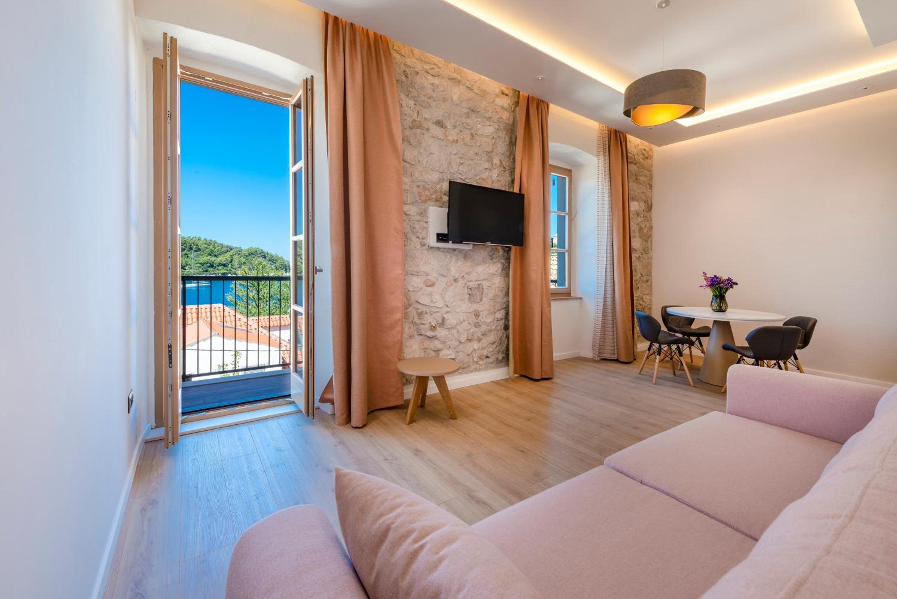 Suite with Balcony