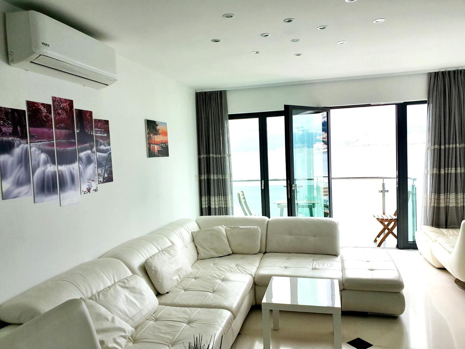 Penthouse Apartment - Photo 22