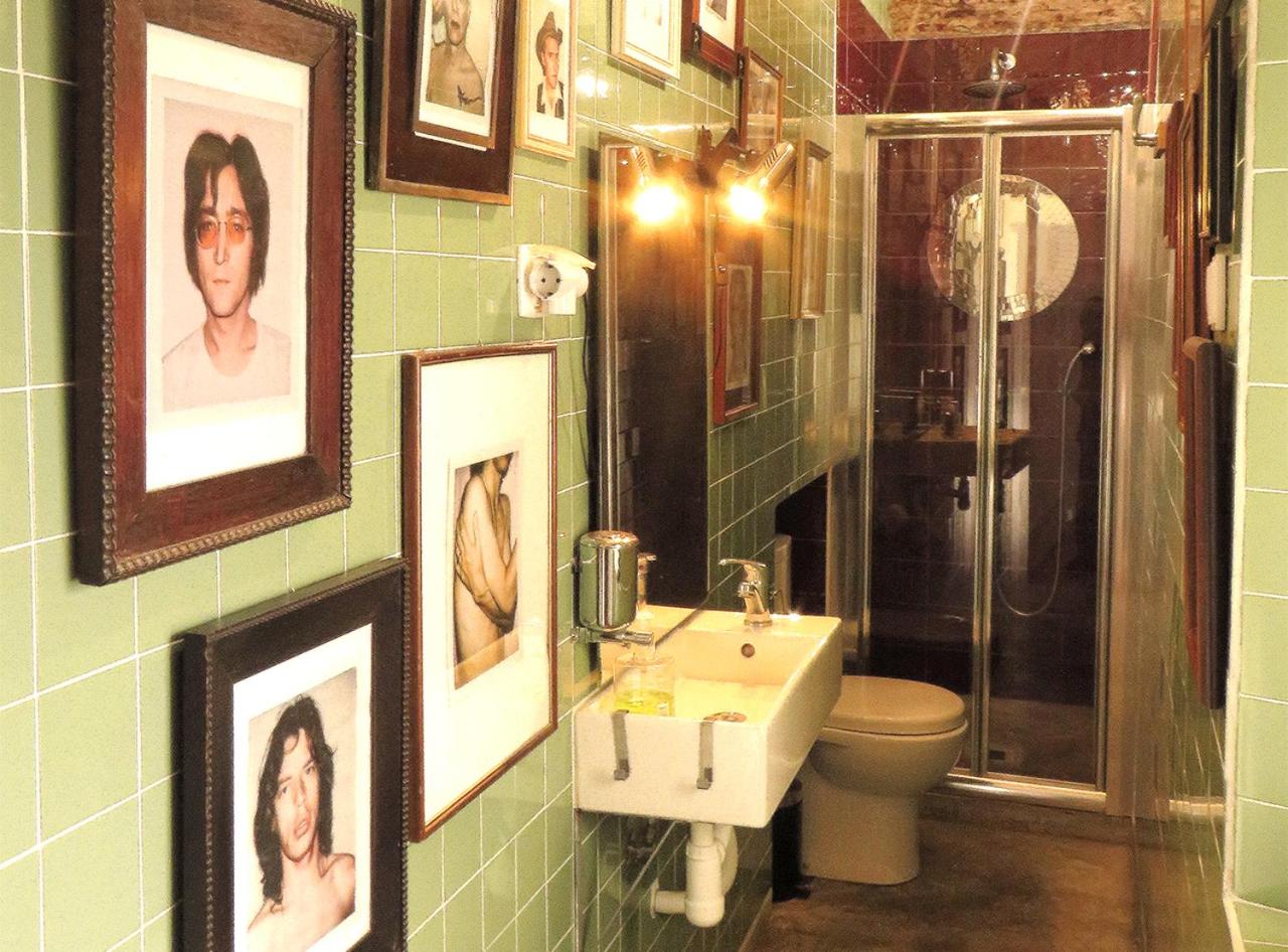 Double Room with Private Bathroom photo 2