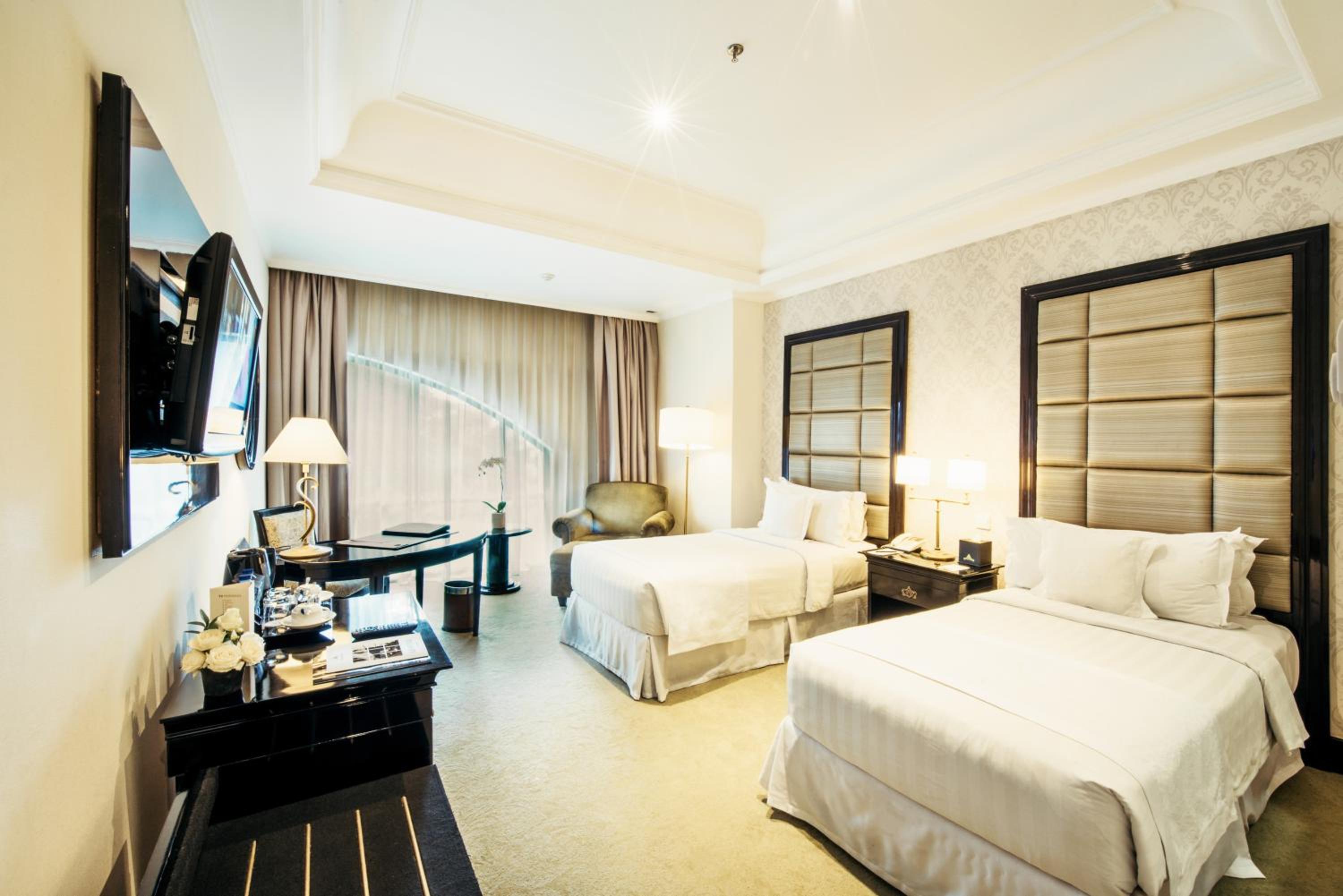 Premier Twin Room - Photo 1