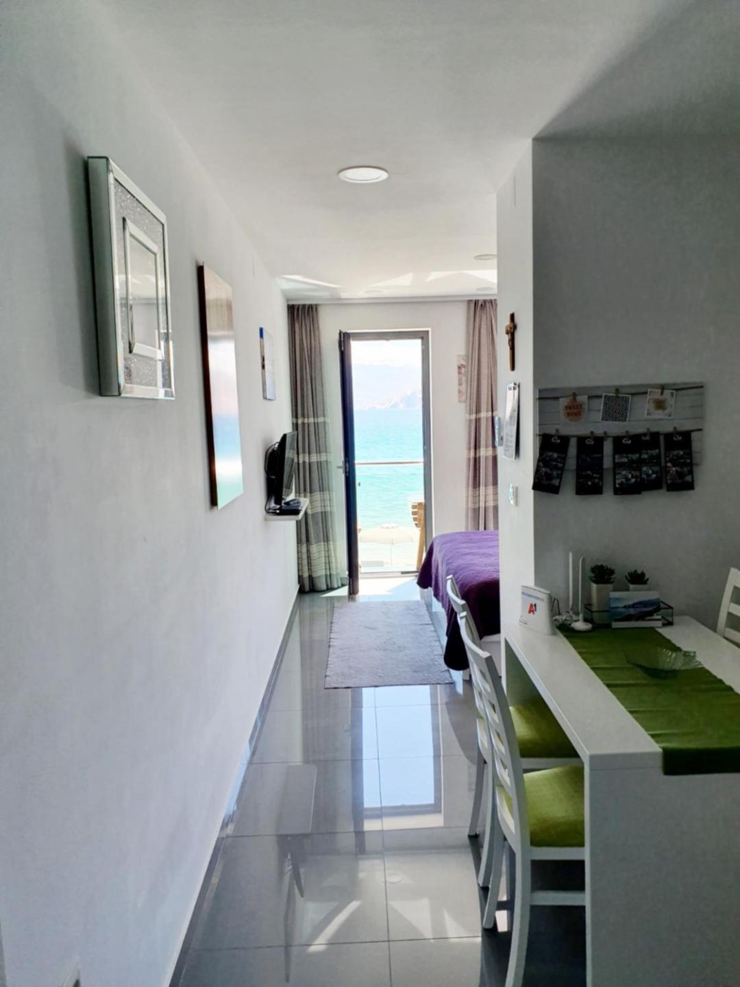 Apartment with Sea View - Photo 23