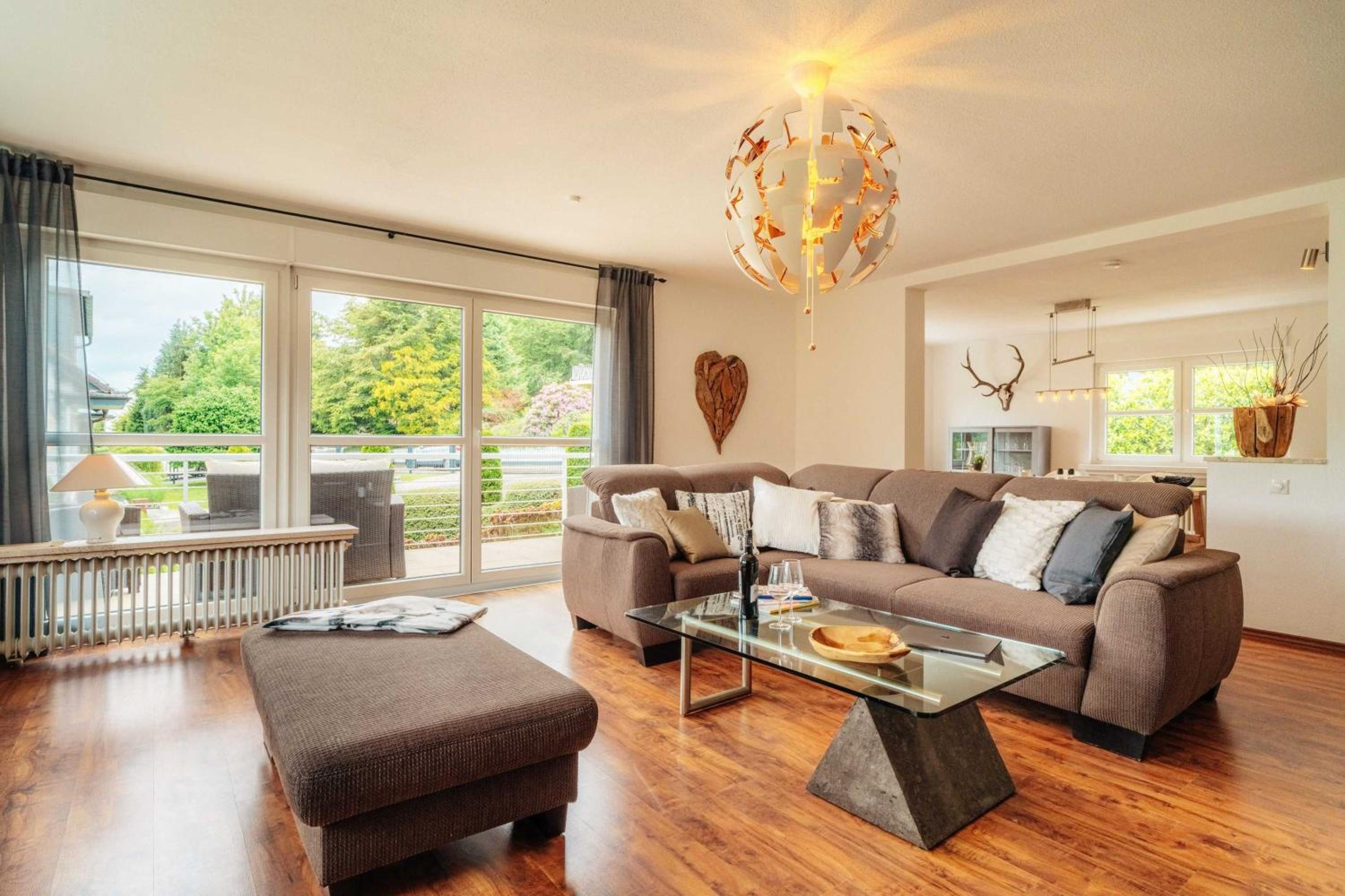 One-Bedroom Apartment with Balcony photo 1