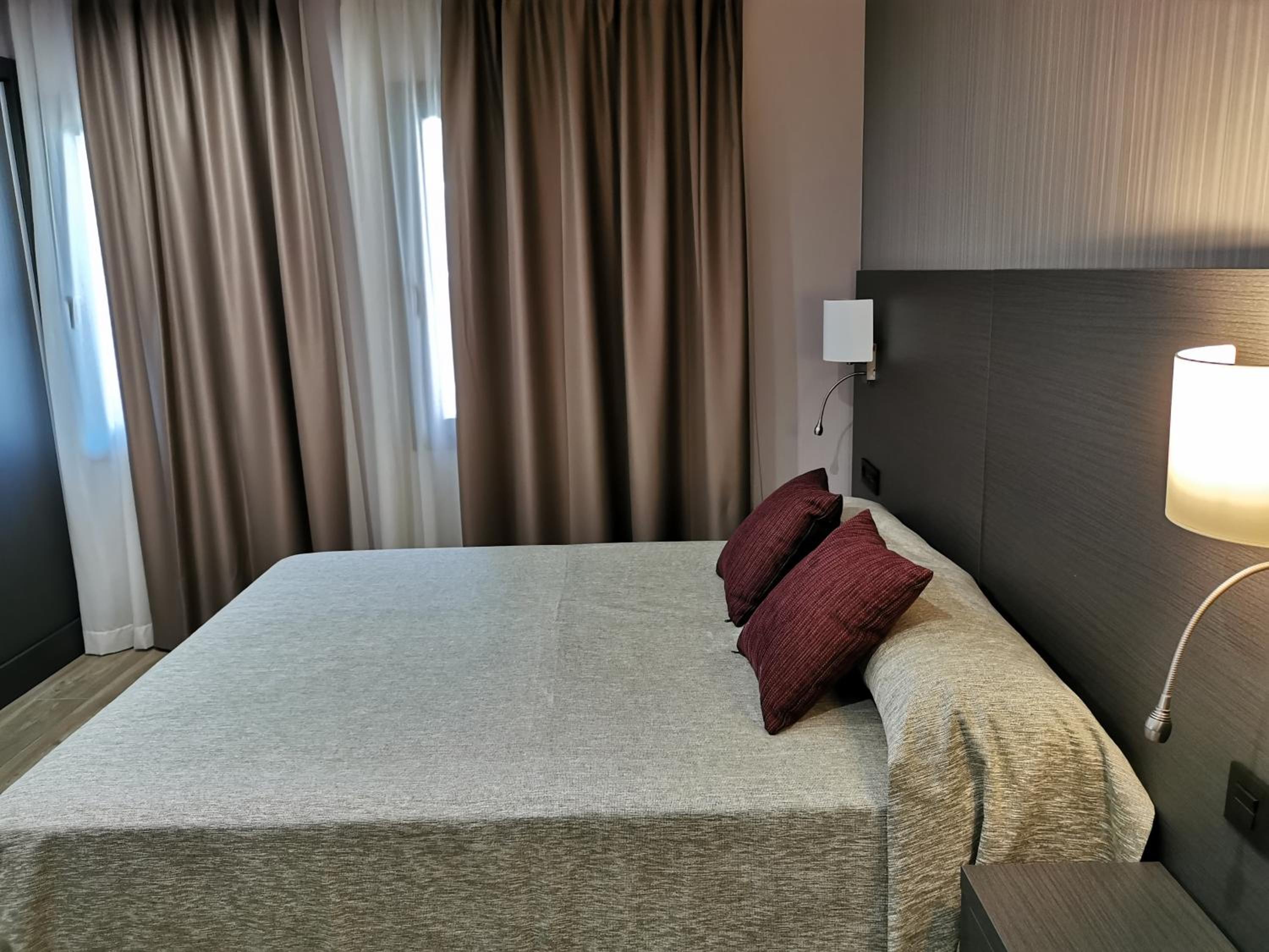Habitación Sencilla con Balcón