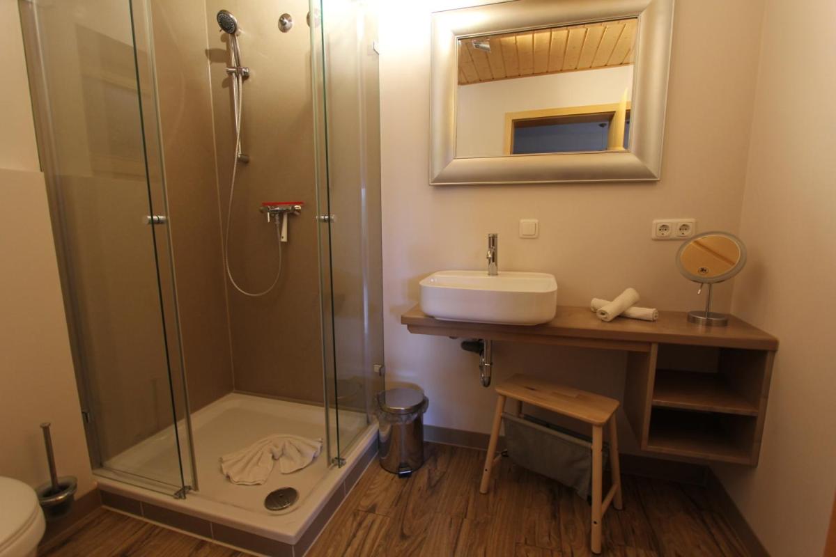 Apartment with Terrace photo 3