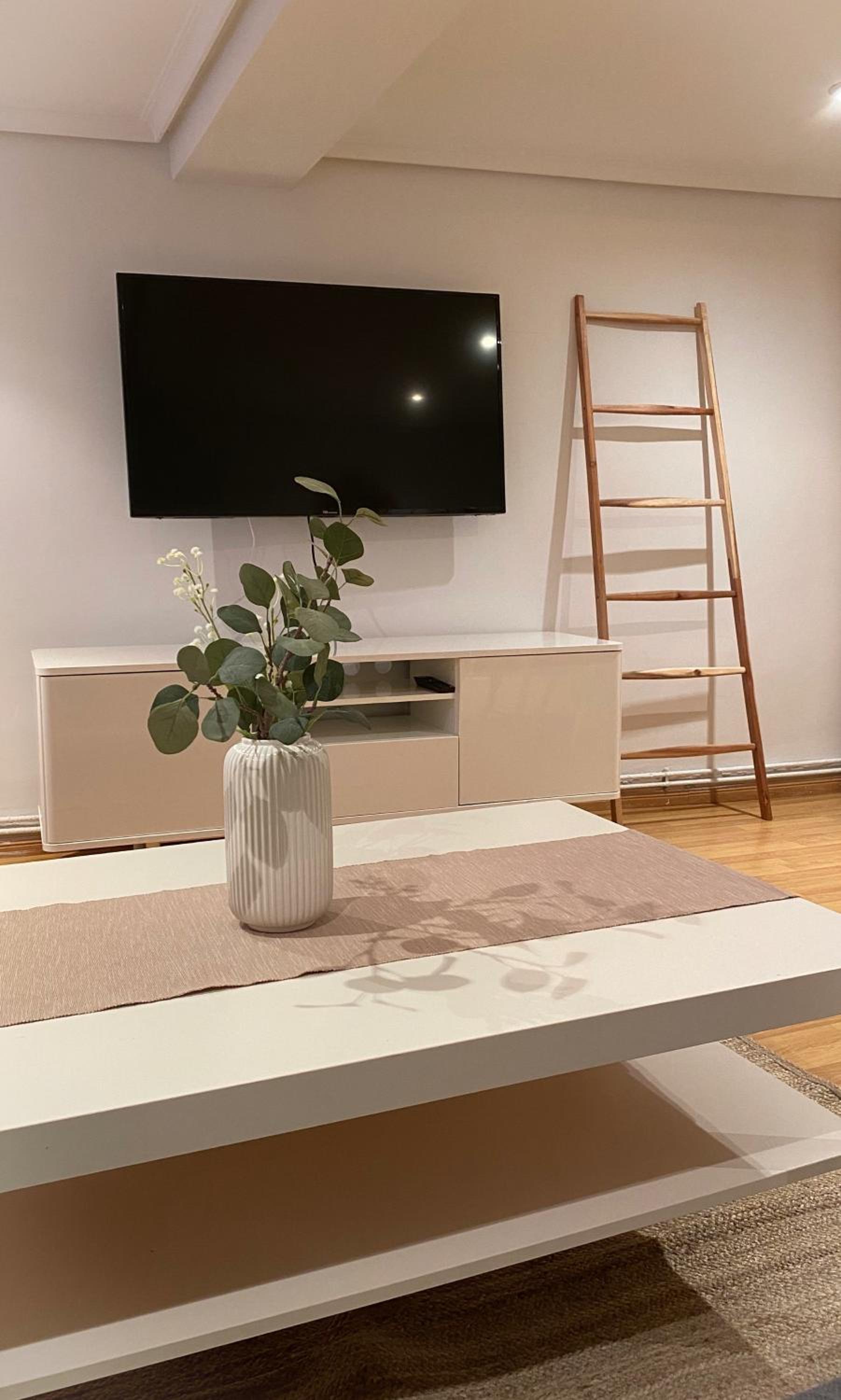 Two-Bedroom Apartment - Photo 24