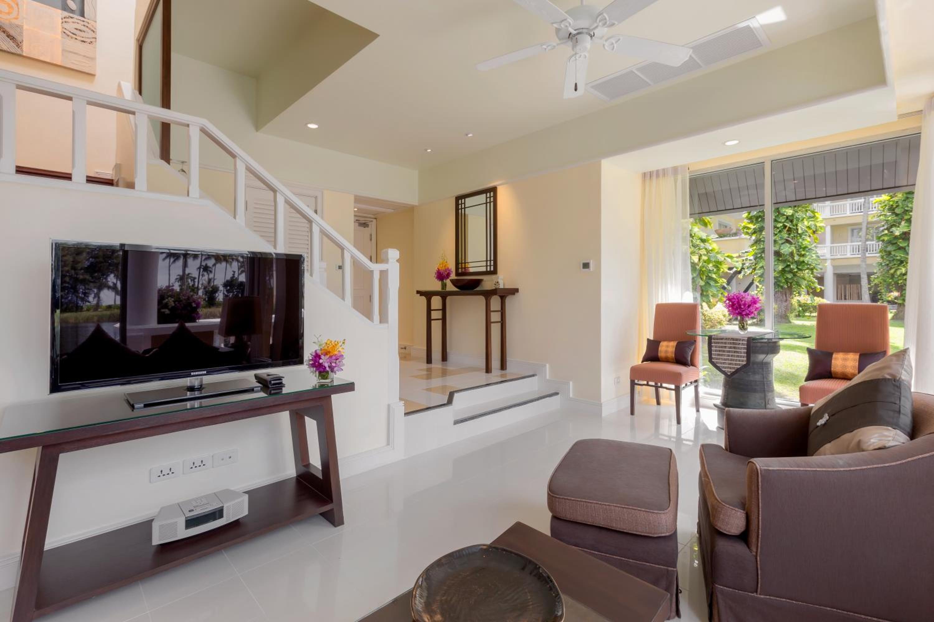 One-bedroom Loft Suite - Photo 15