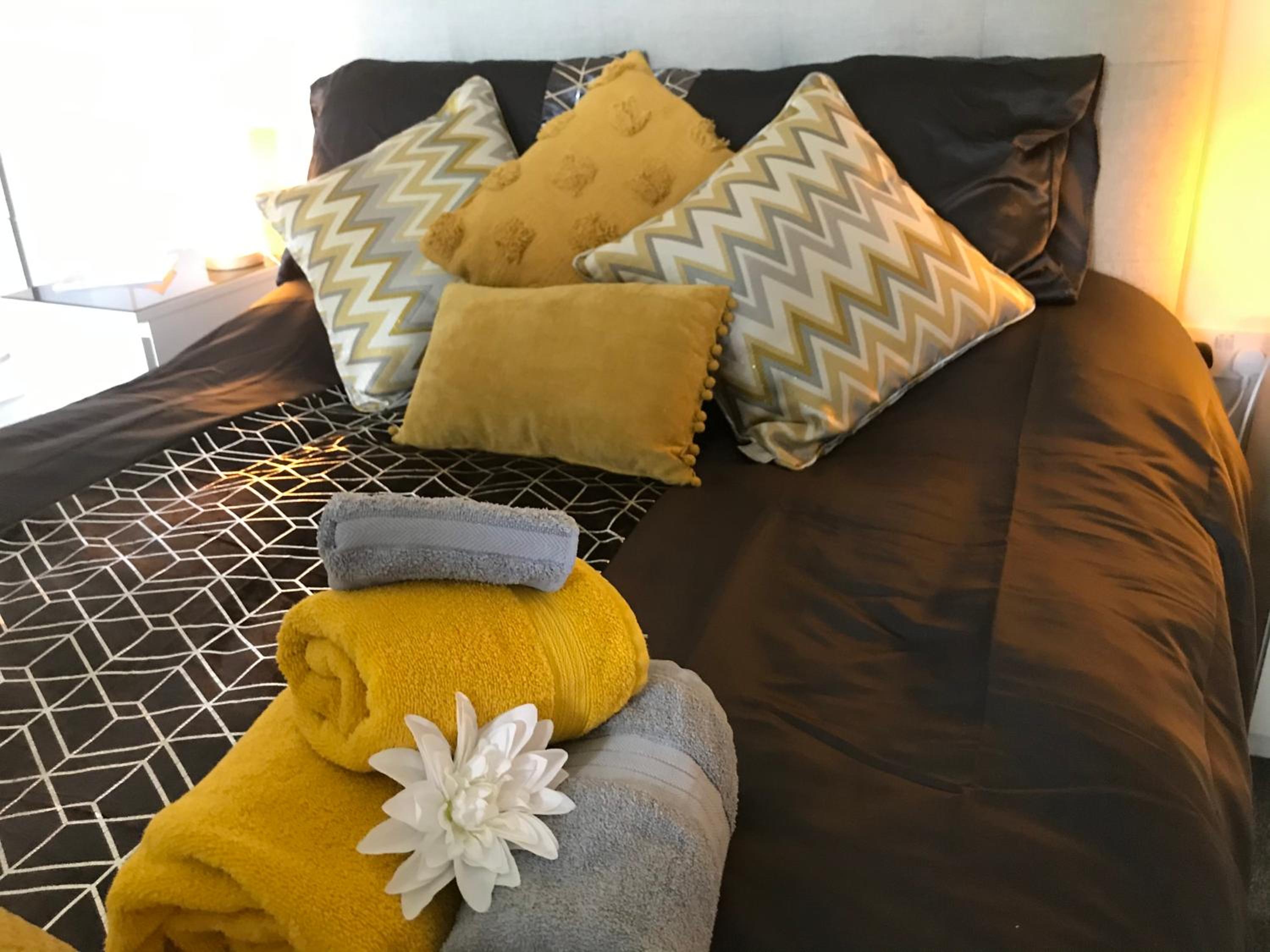 Deluxe King Suite