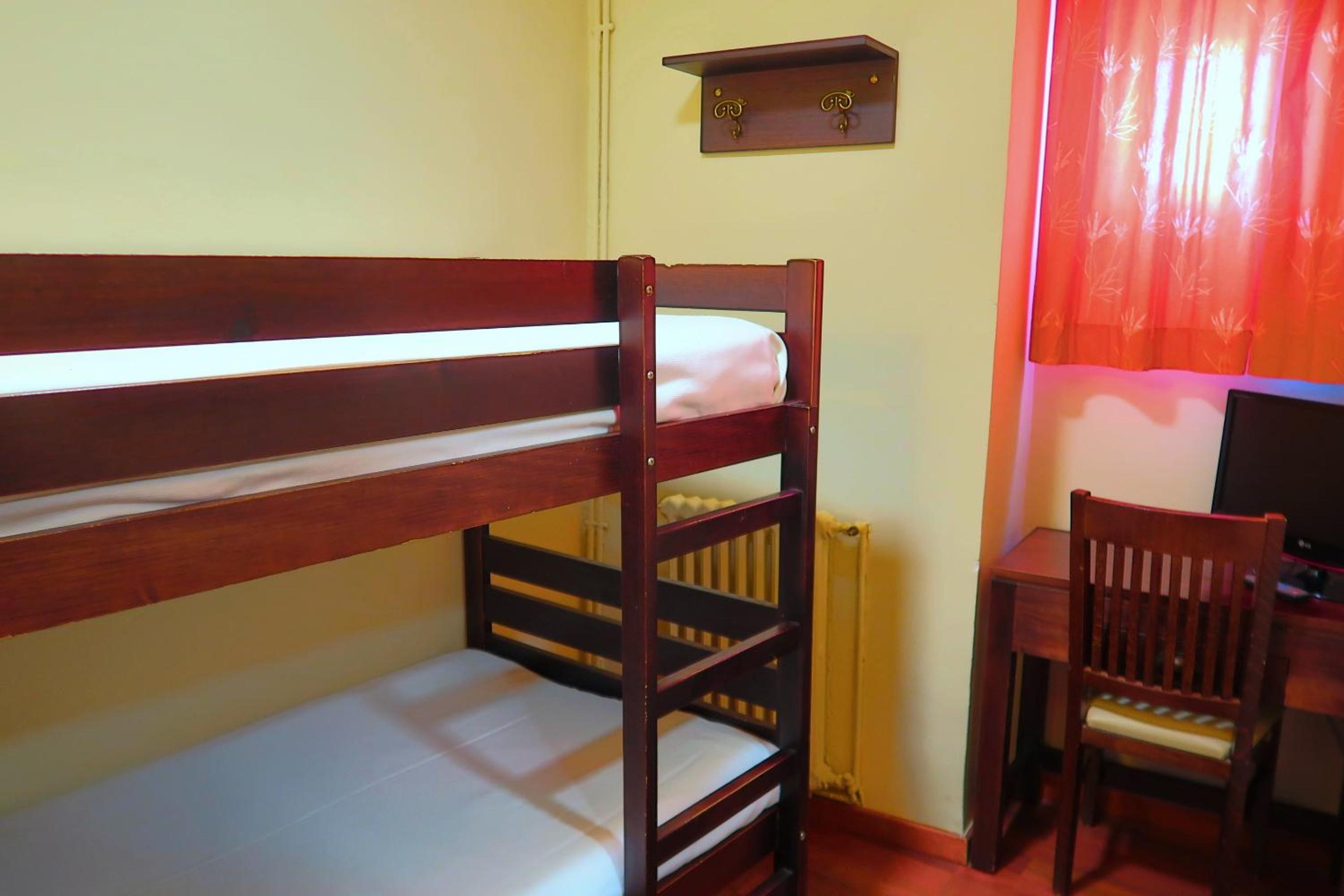 Quadruple Room - Photo 3
