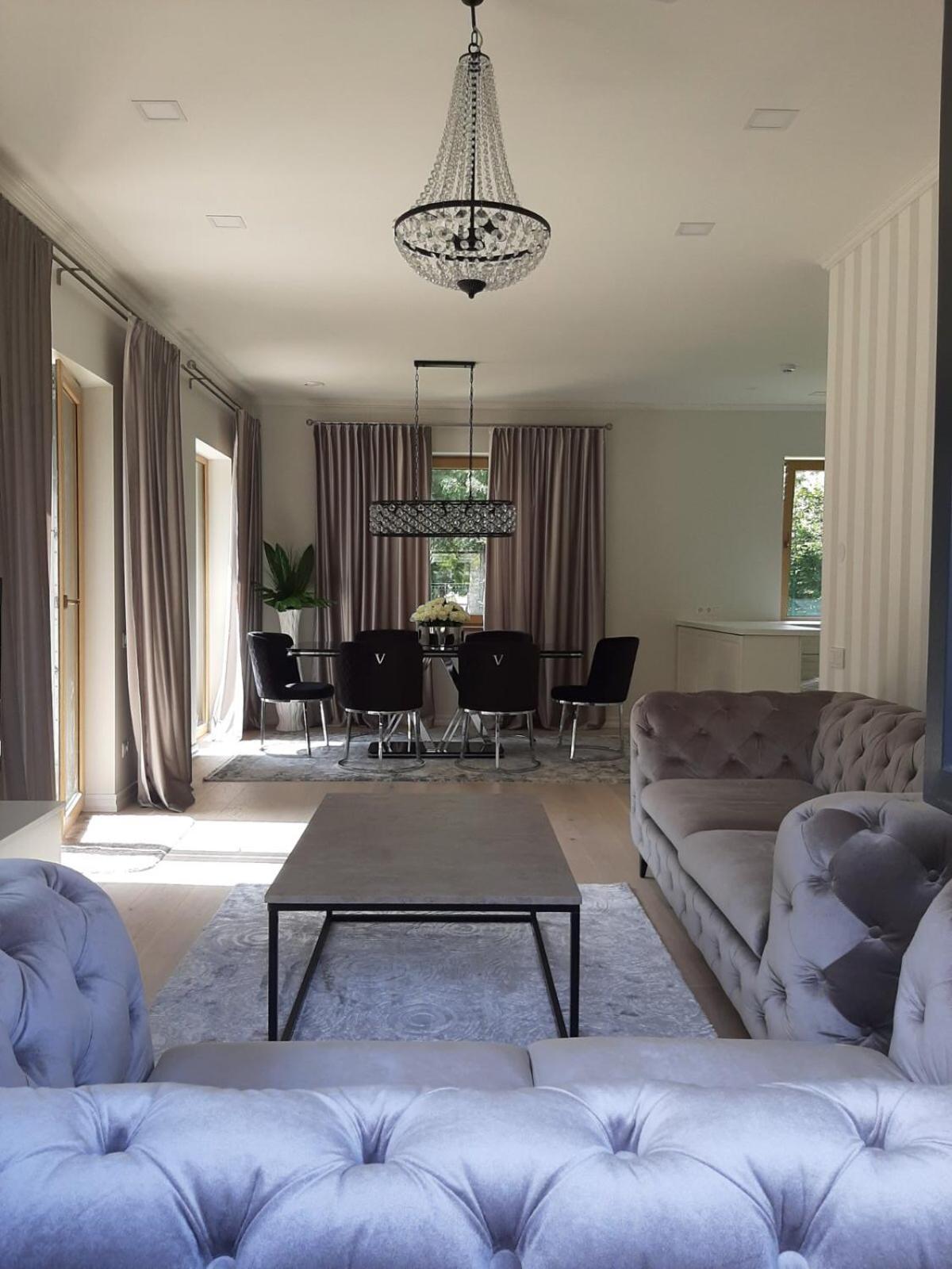 Villa photo 2