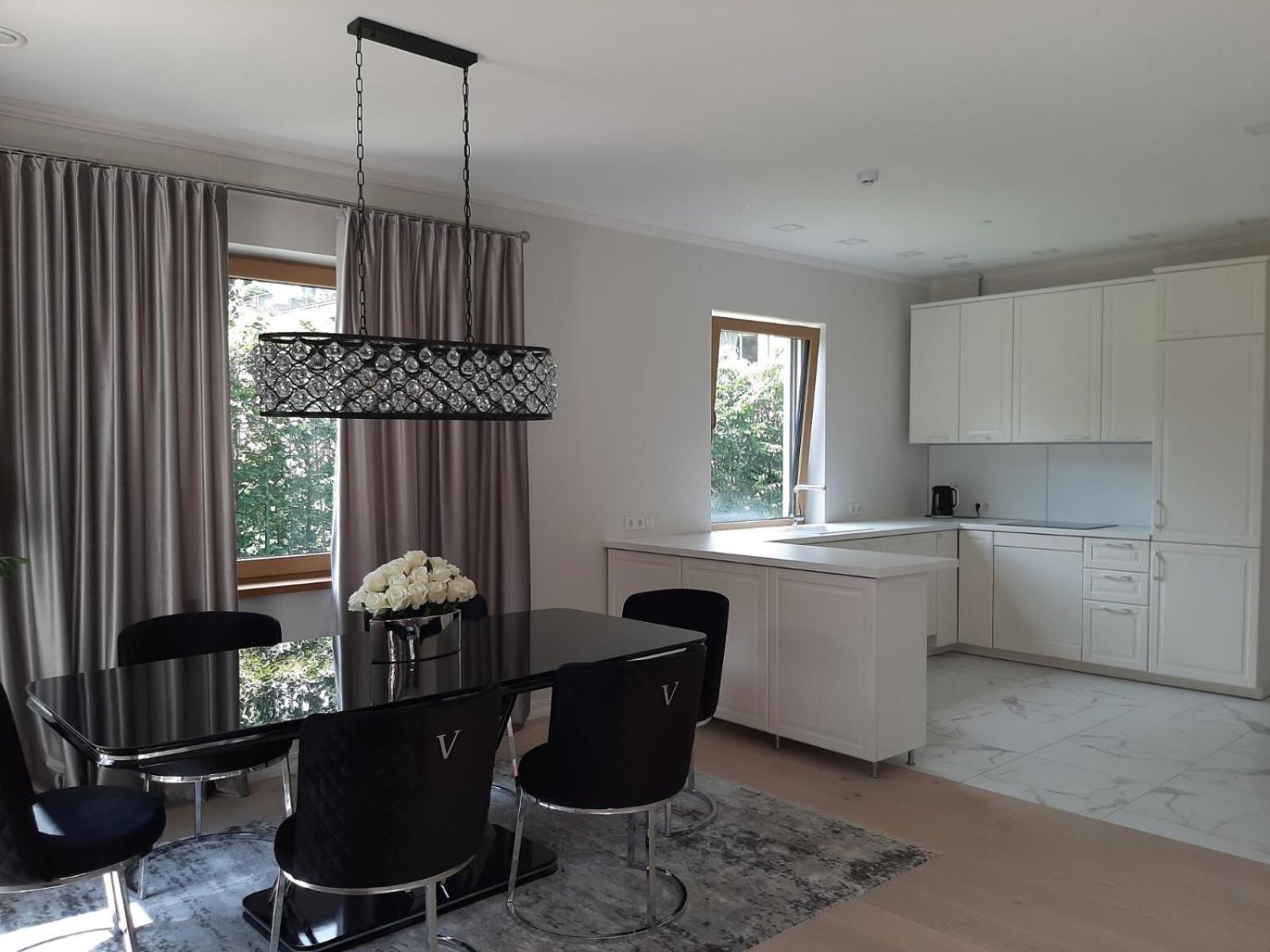 Villa photo 3