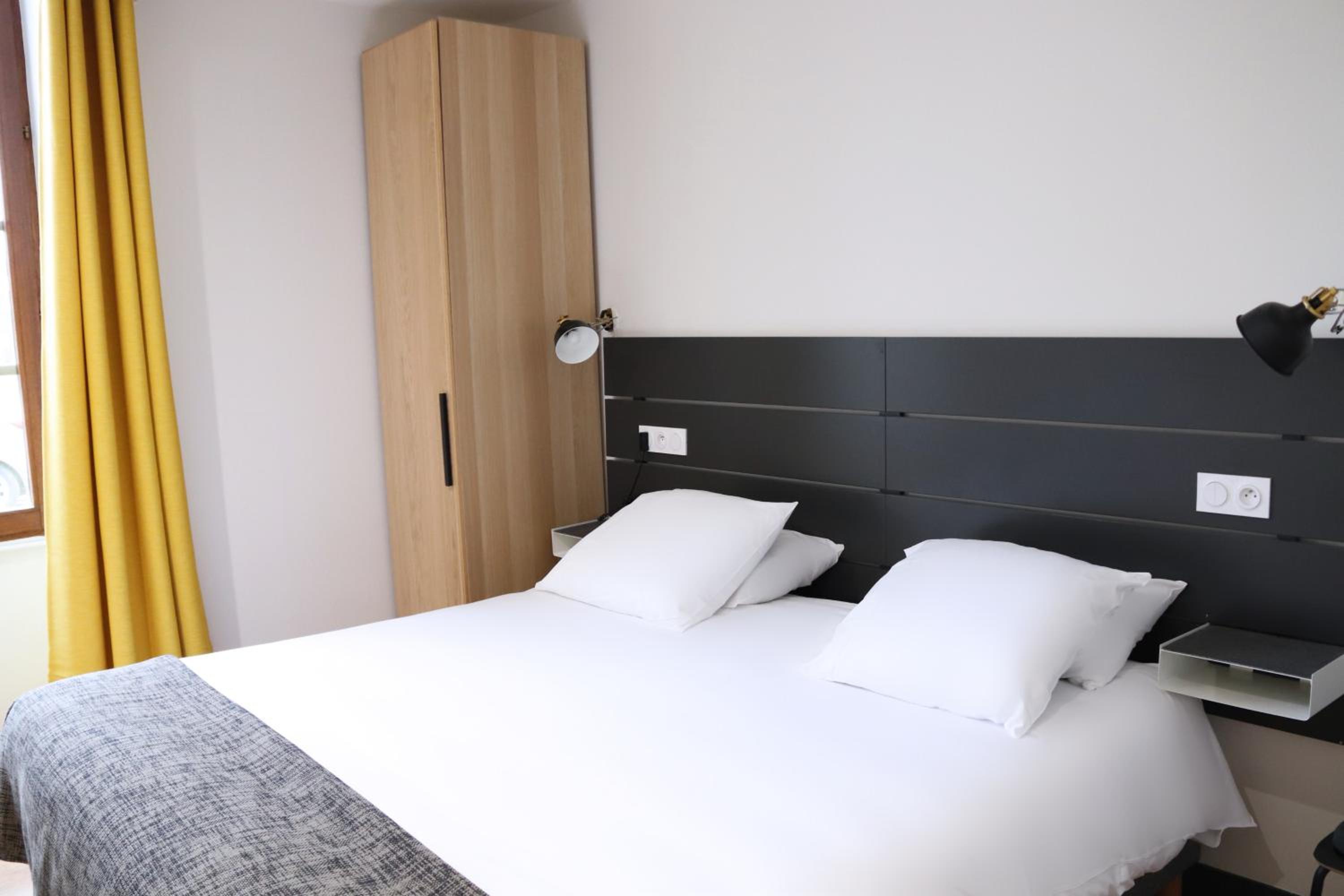 Classic Double or Twin Room - Photo 1