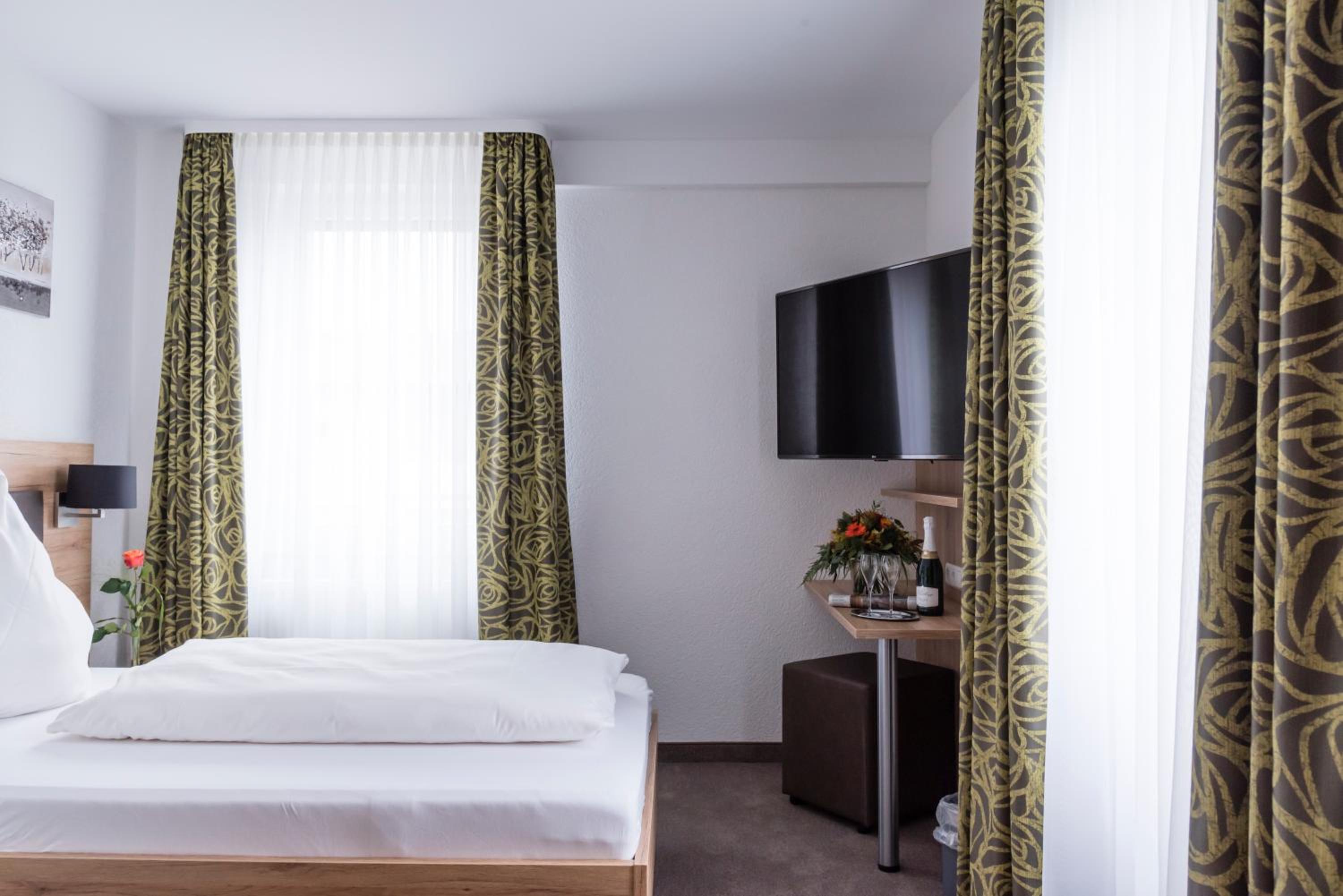 Standard Single Room photo 3