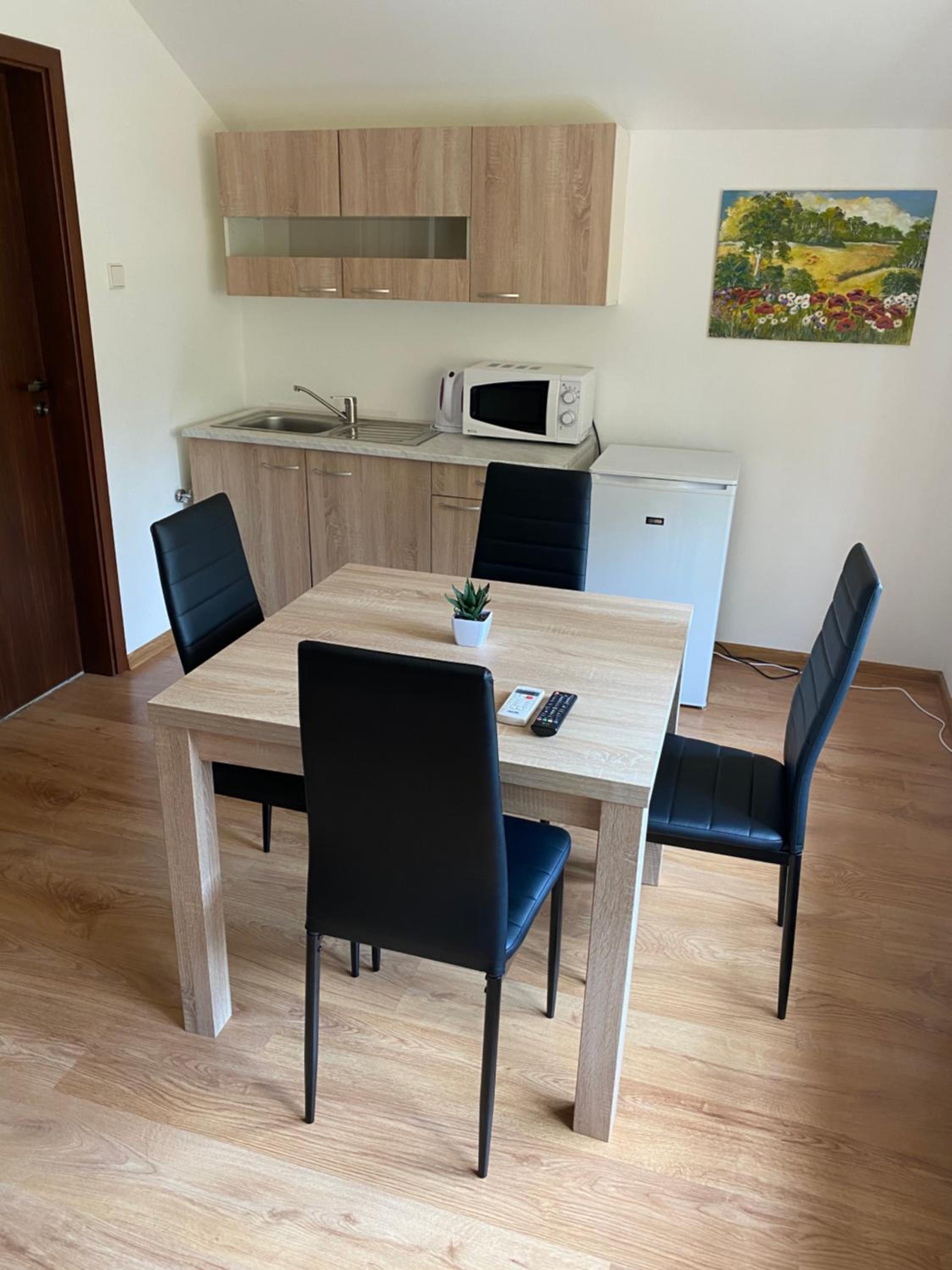 Apartment photo 3