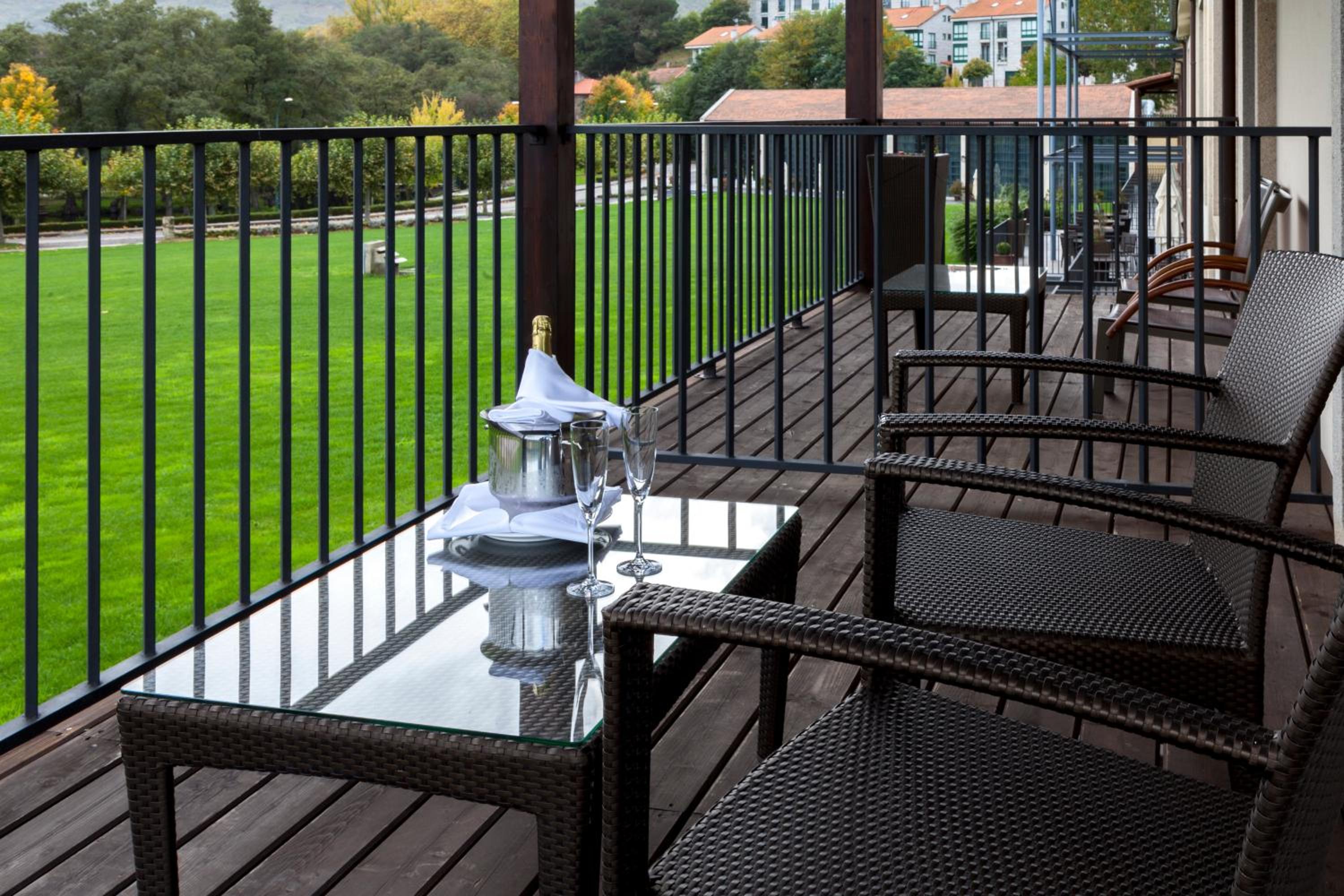 Deluxe Double Room with Terrace - Photo 7