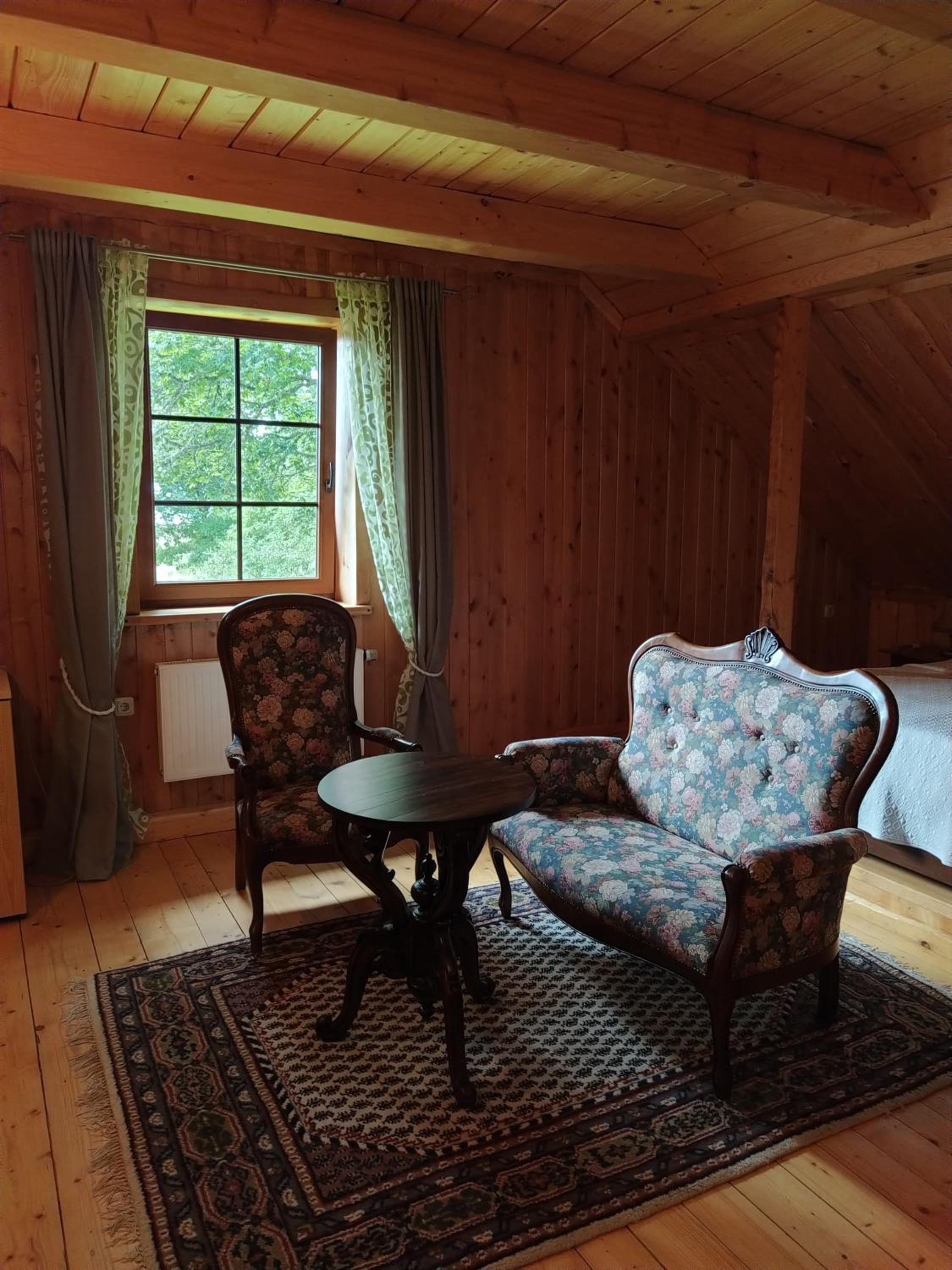 Large Double Room photo 1