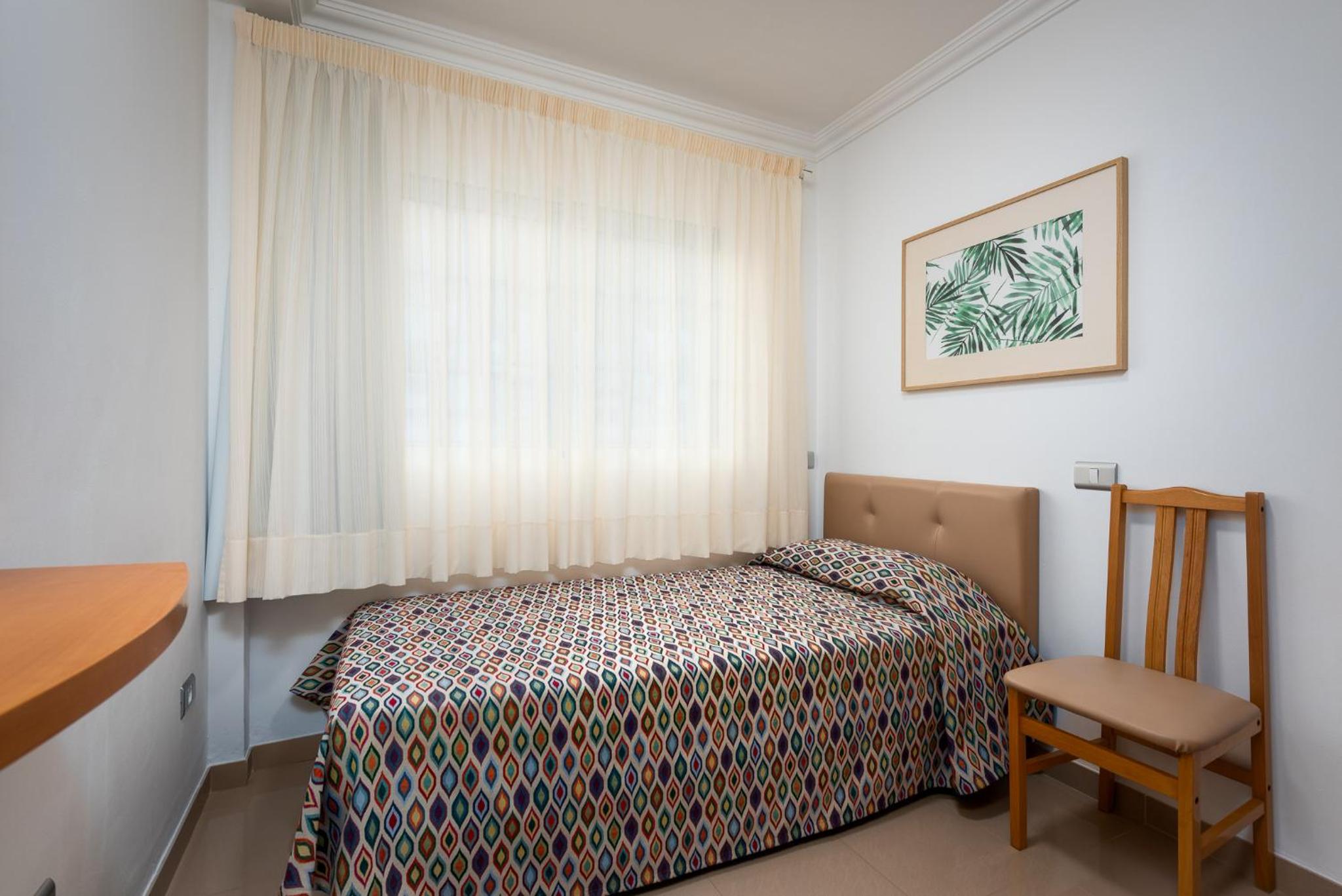 Apartamento de dos habitaciones con balcón