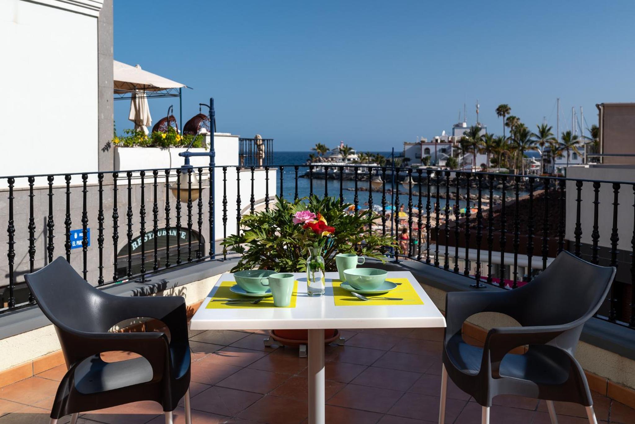 Studio Apartment with Sea View photo 3