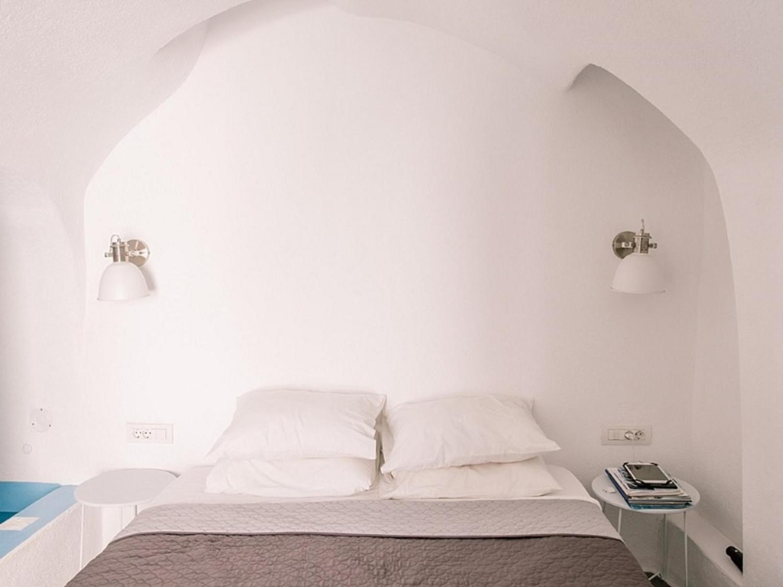 Studio (2 Adults) with Pool View