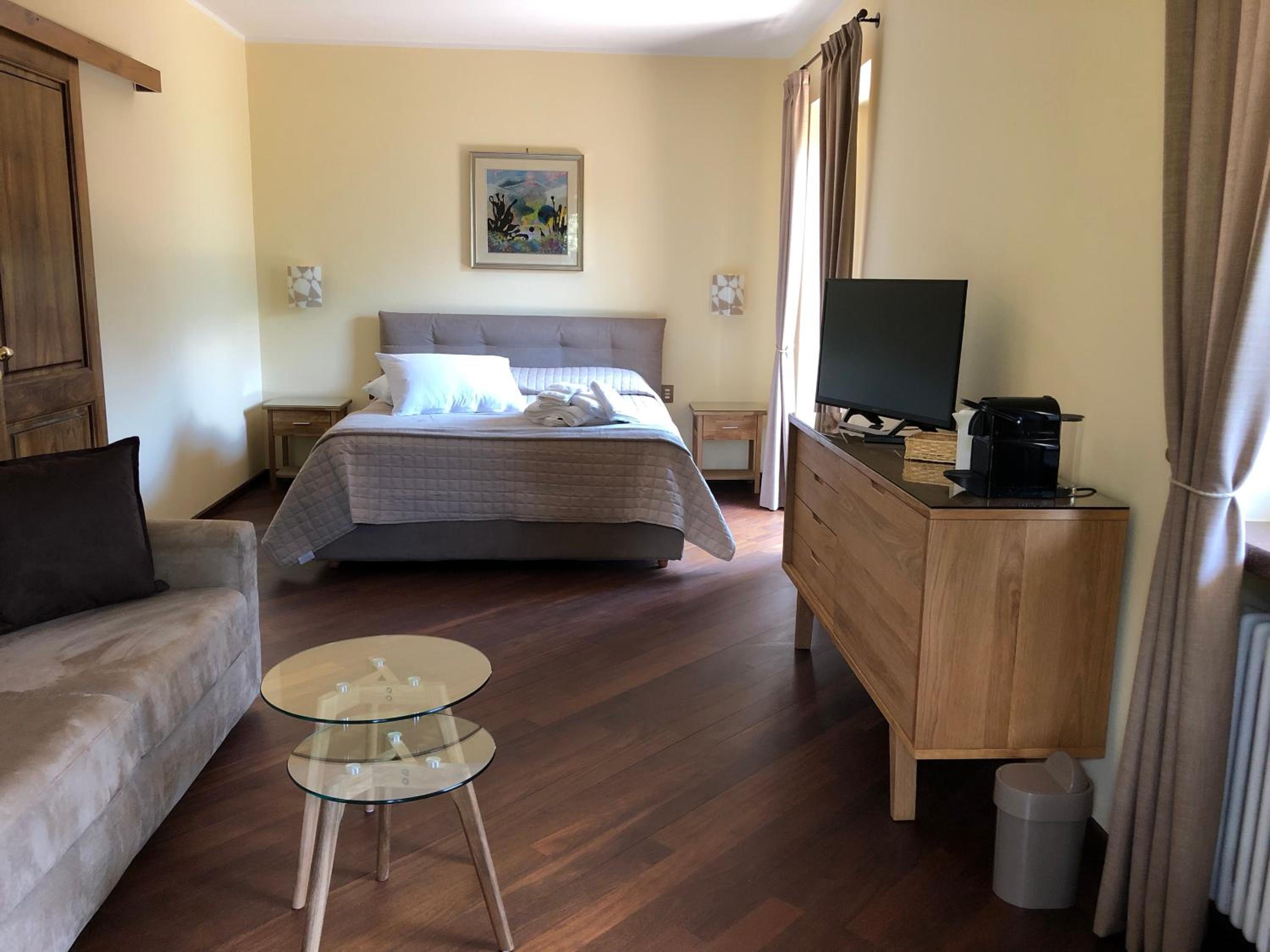 Suite with Garden View