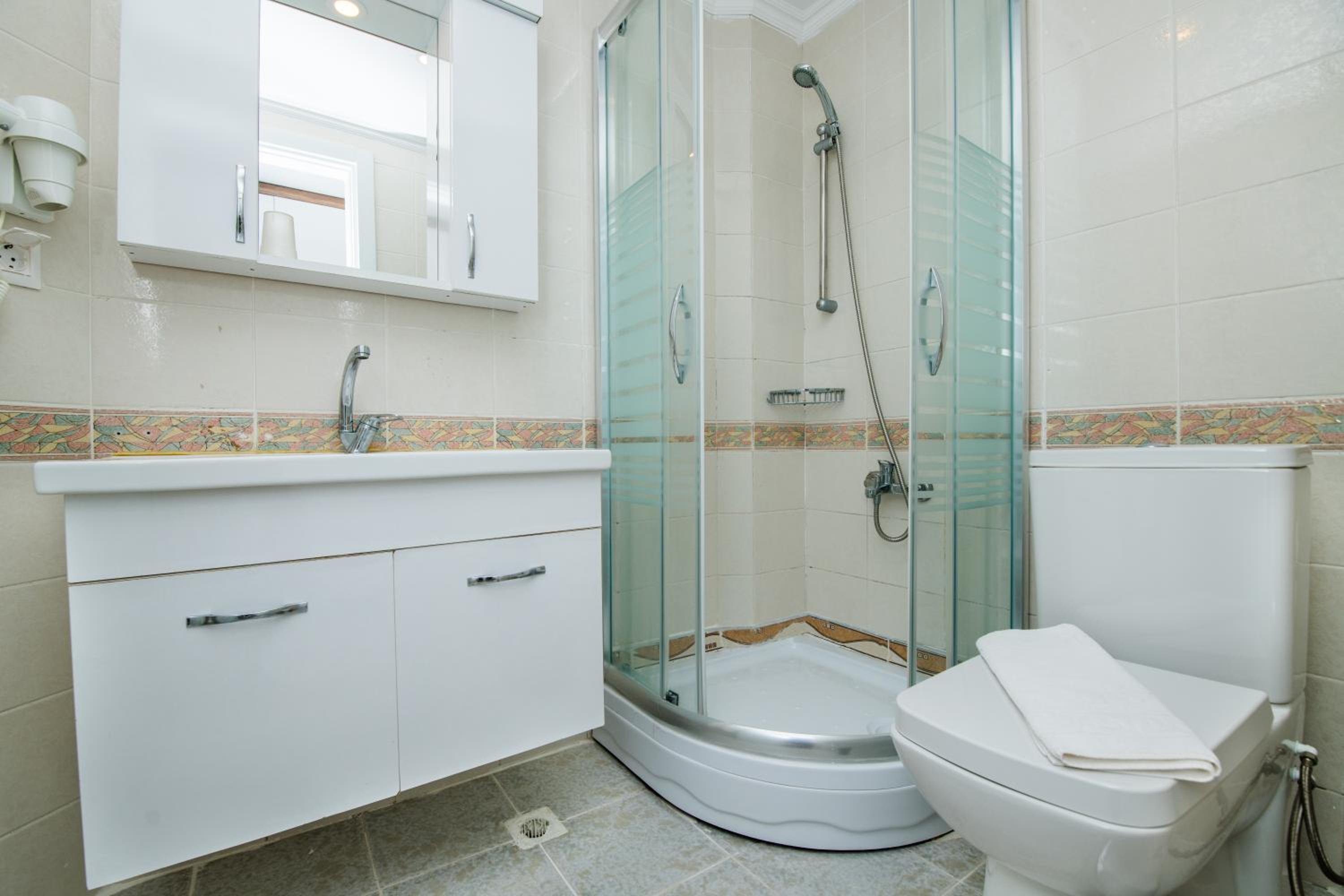 Standard Double Room - Photo 3