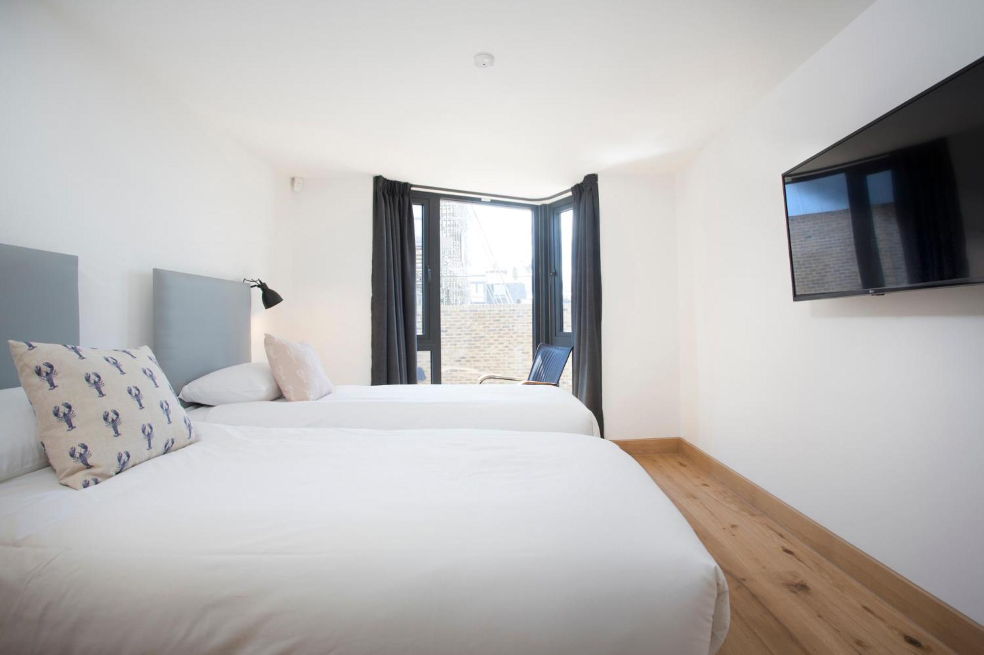 Apartment with Sea View - Photo 17