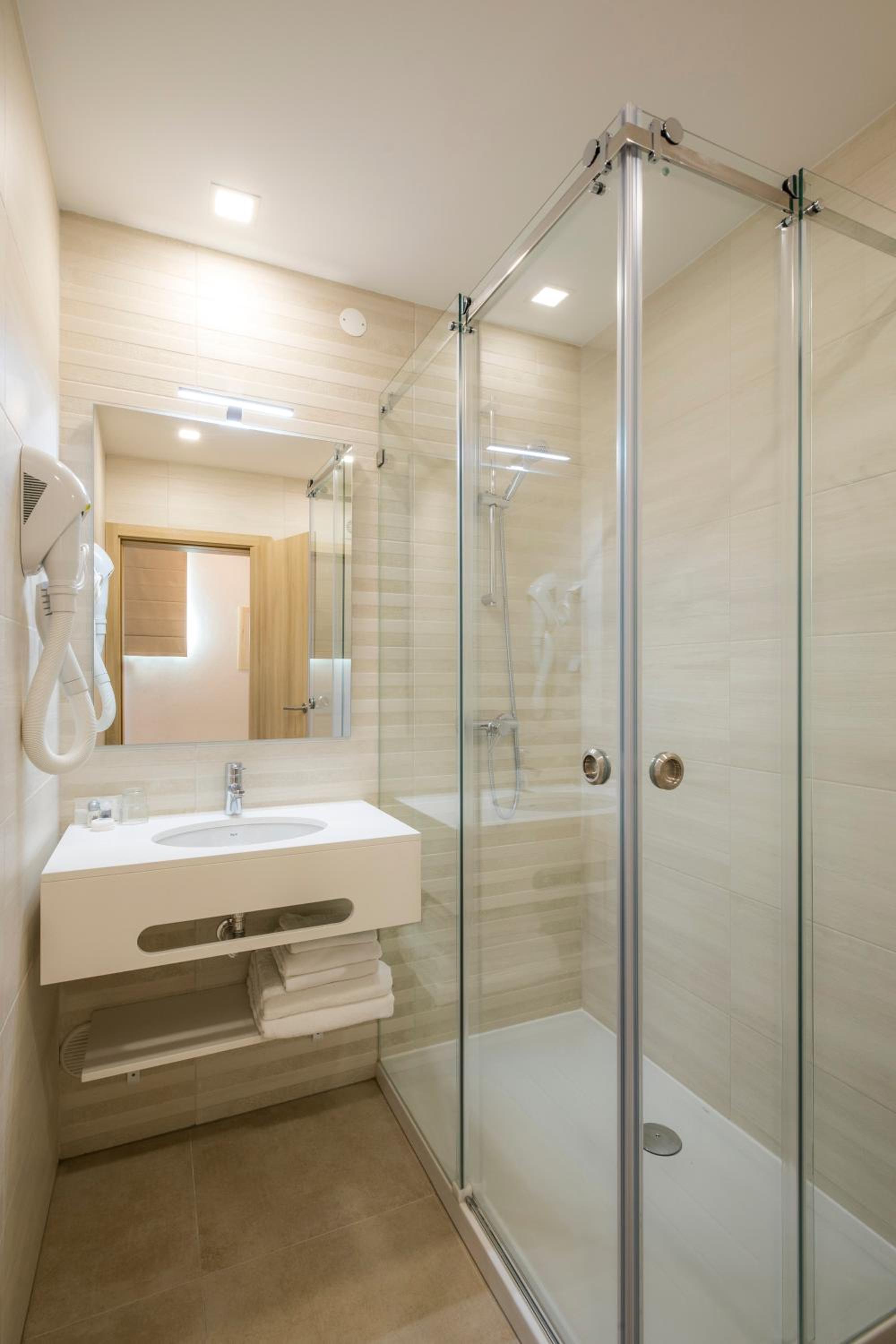 Deluxe Studio with sea view - Photo 4