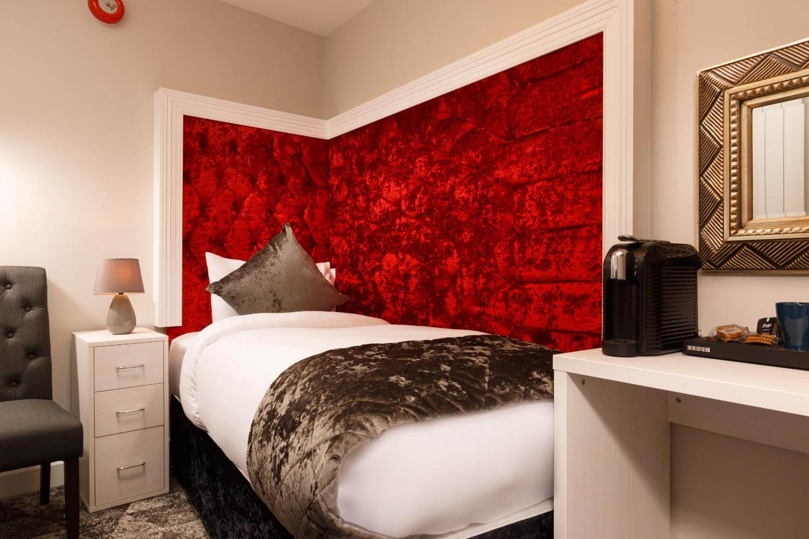 Single Room photo 1