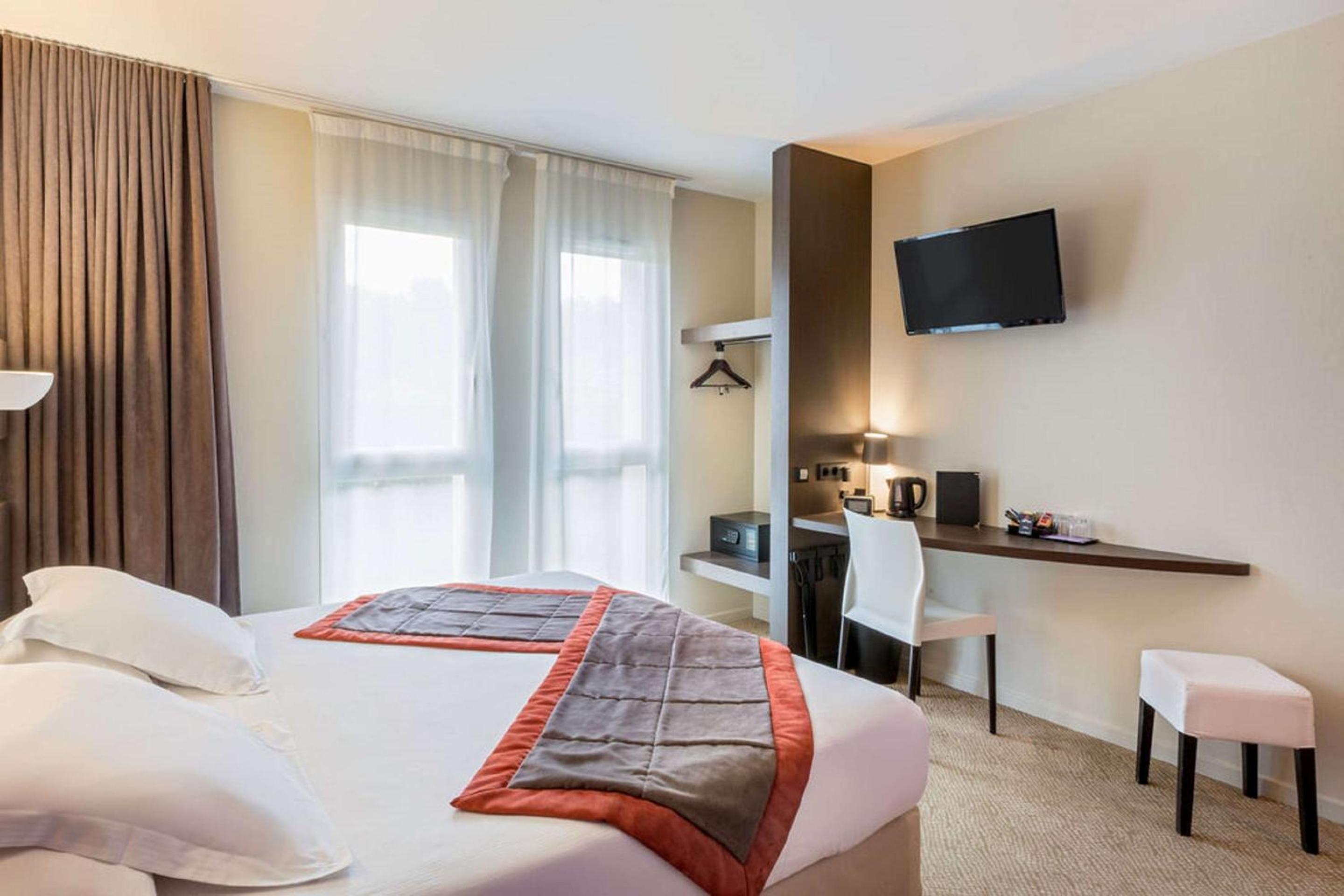 Superior Queen Room - Photo 1