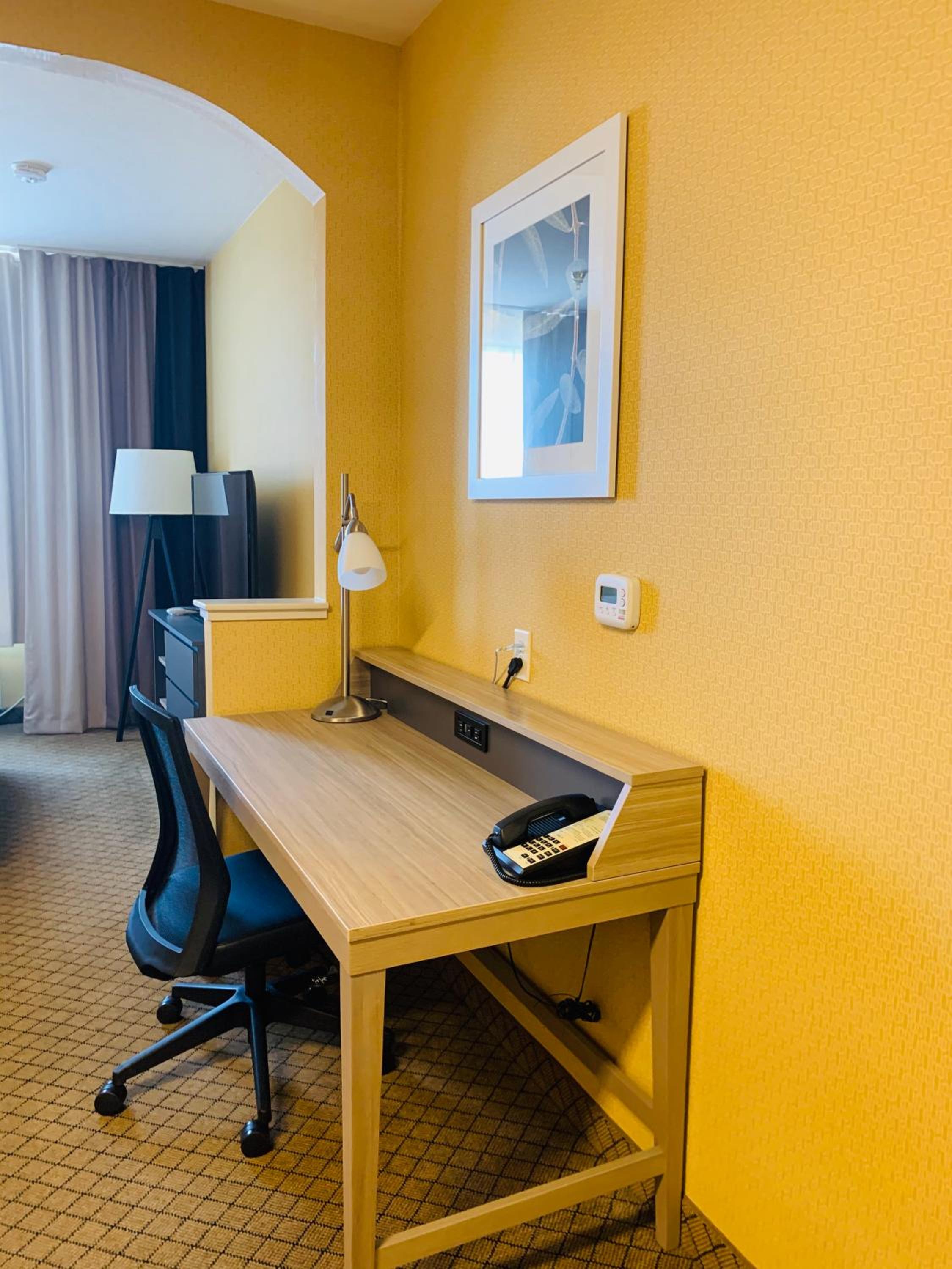Studio Suite 1 King - Photo 7