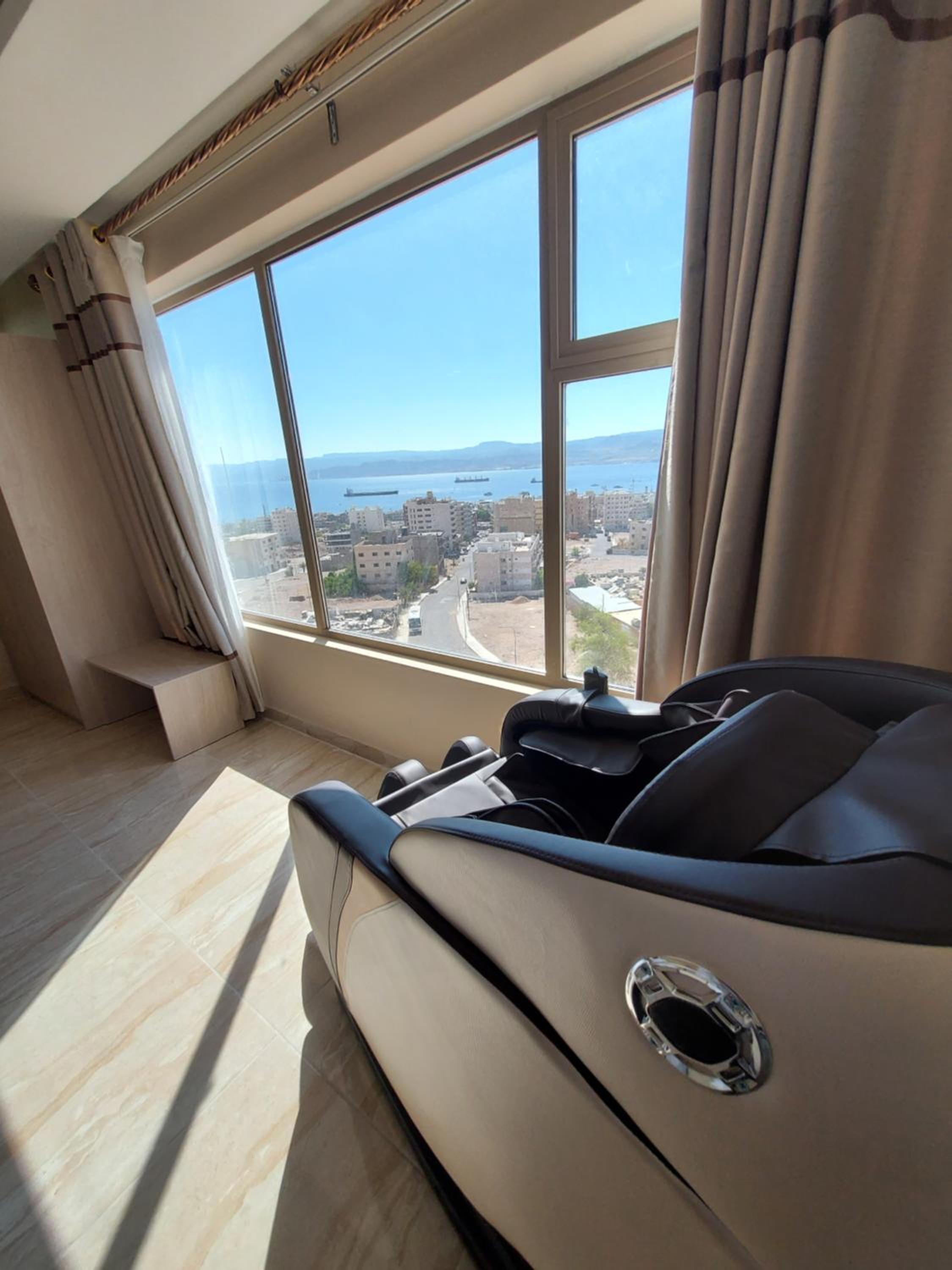 Junior Suite with Sea View - Photo 2